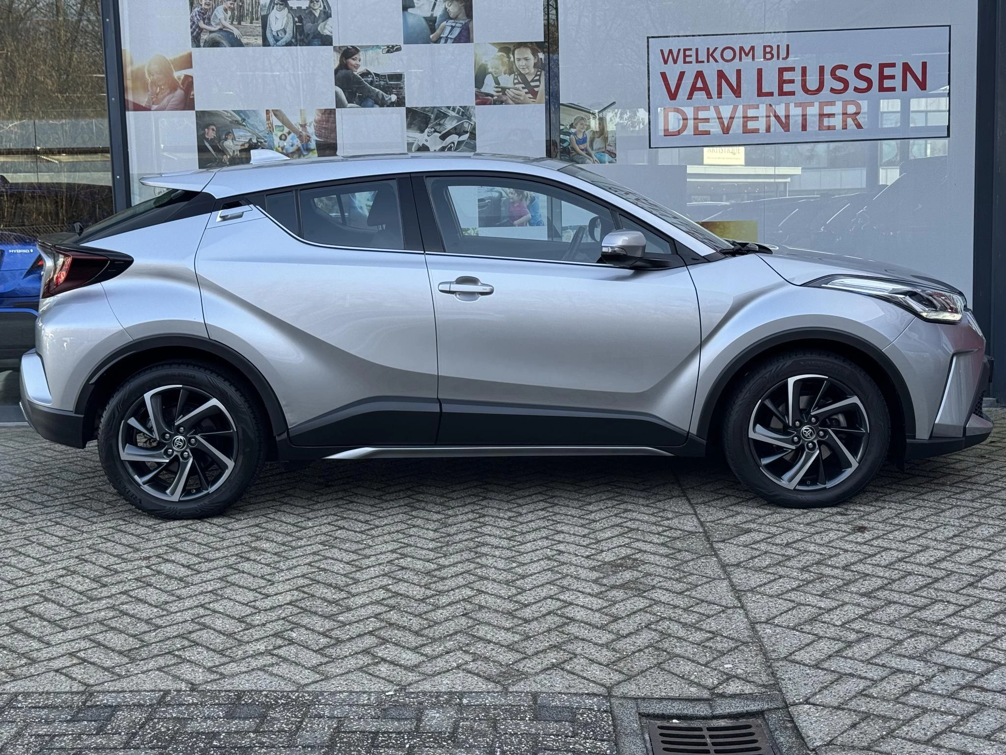 Hoofdafbeelding Toyota C-HR