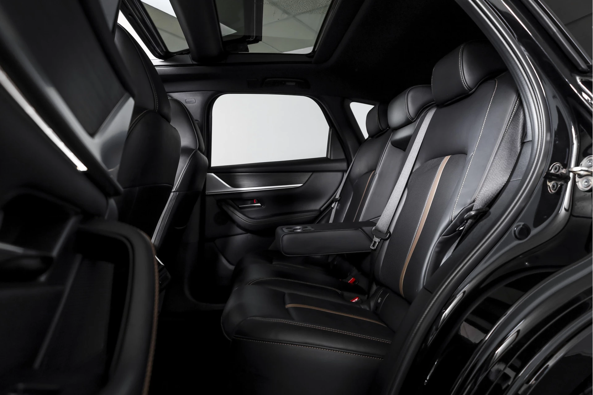 Hoofdafbeelding Mazda CX-60