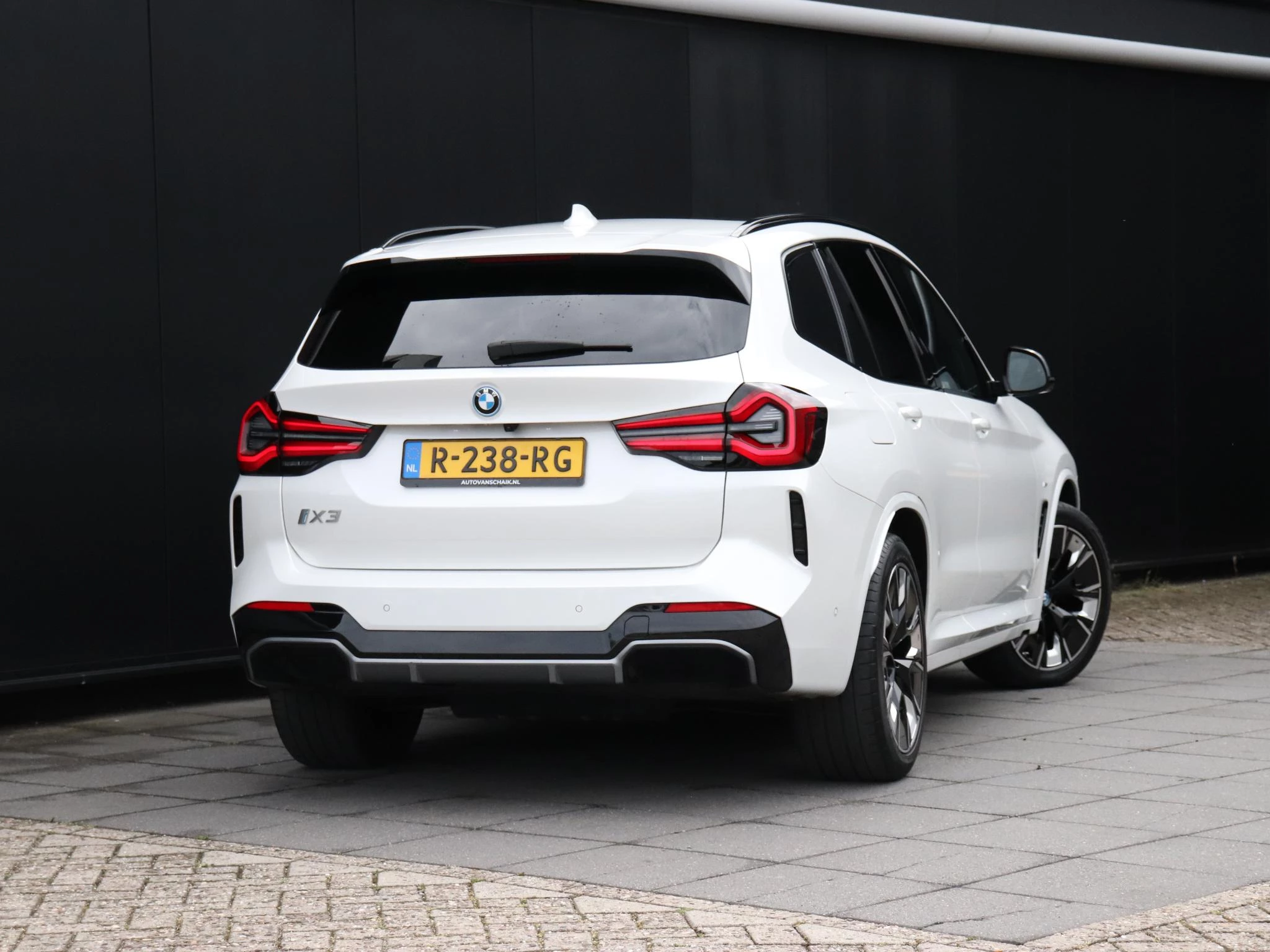 Hoofdafbeelding BMW iX3