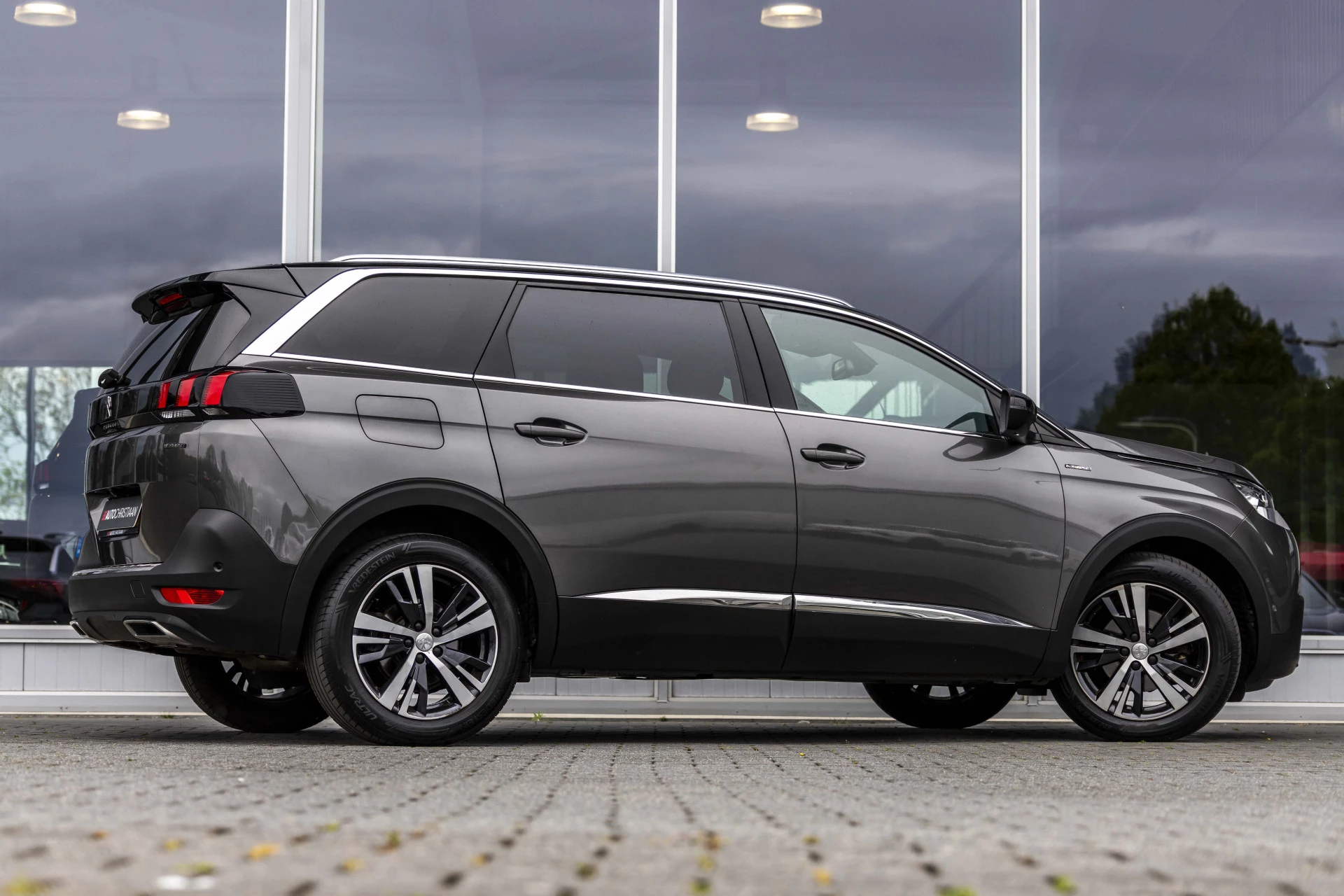 Hoofdafbeelding Peugeot 5008