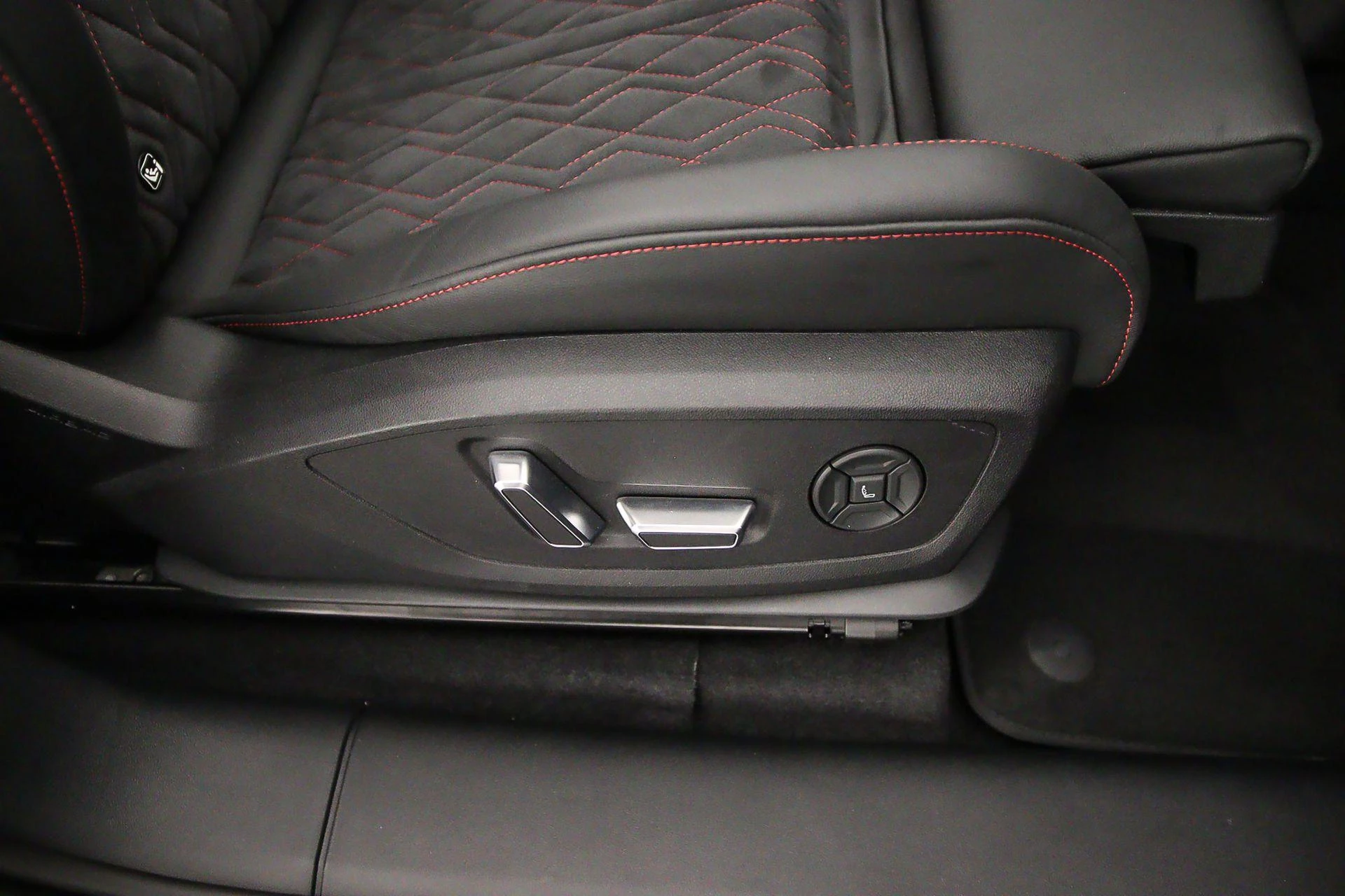 Hoofdafbeelding Audi Q6 e-tron