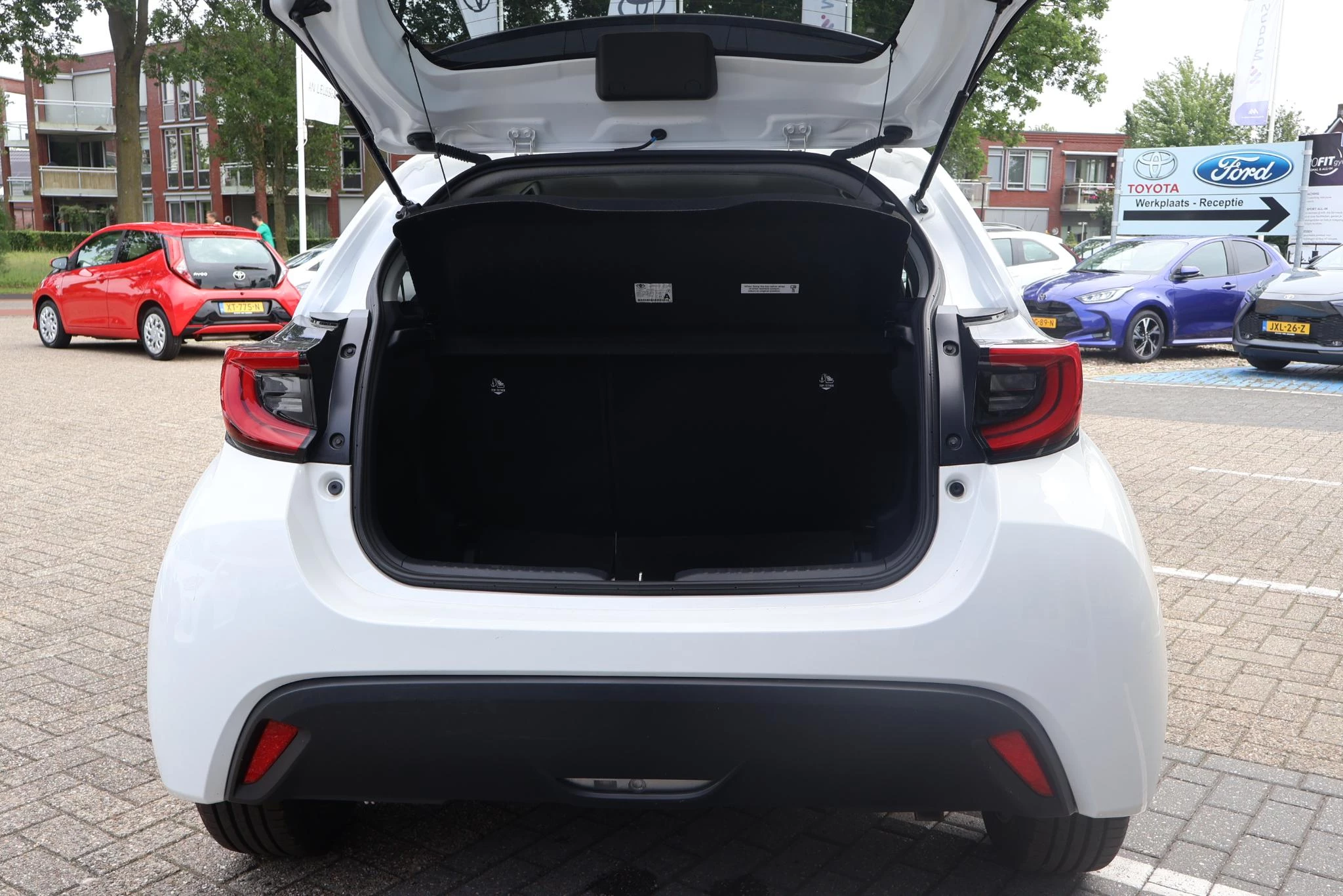 Hoofdafbeelding Toyota Yaris