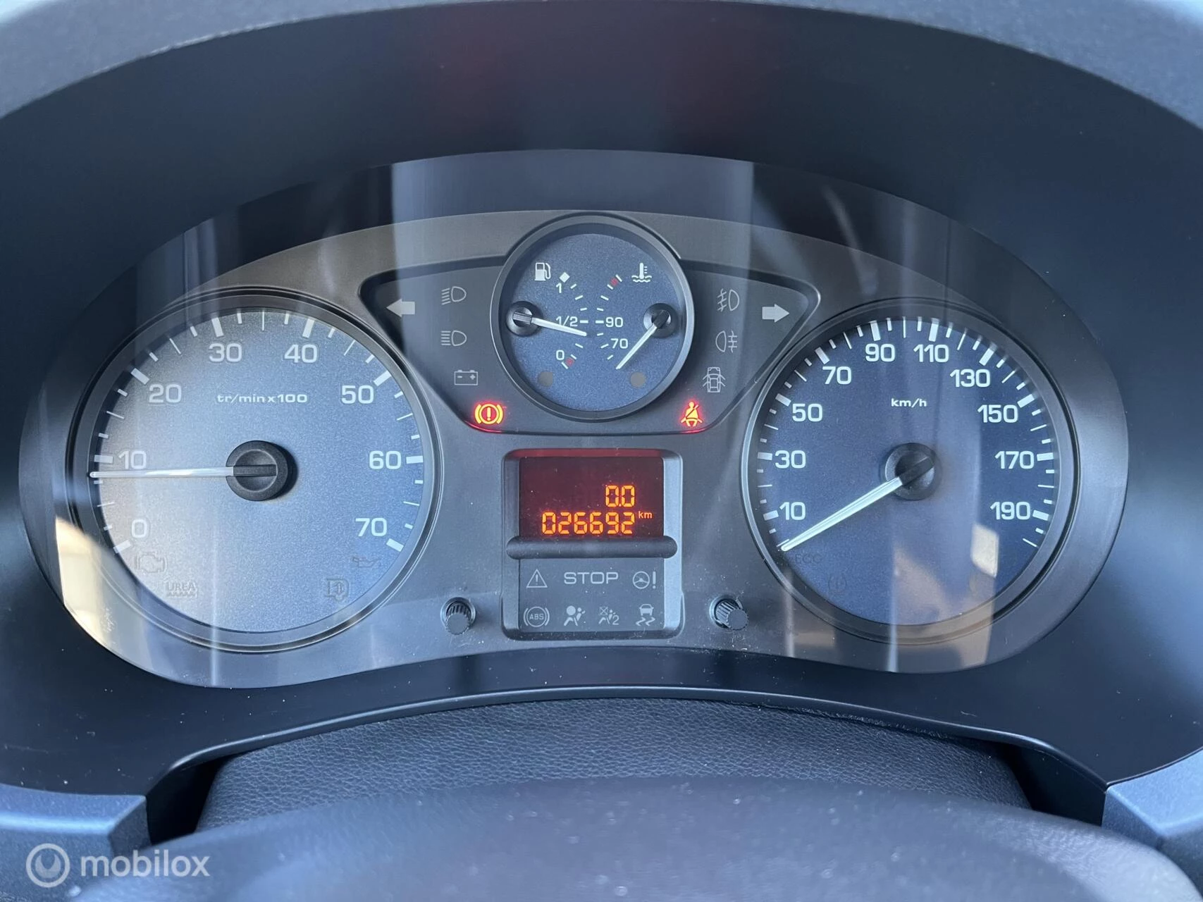 Hoofdafbeelding Peugeot Partner