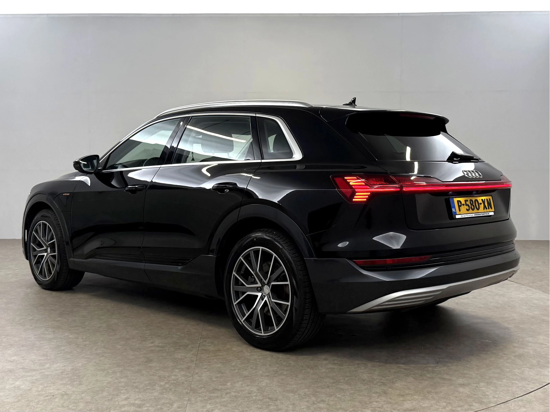 Hoofdafbeelding Audi e-tron