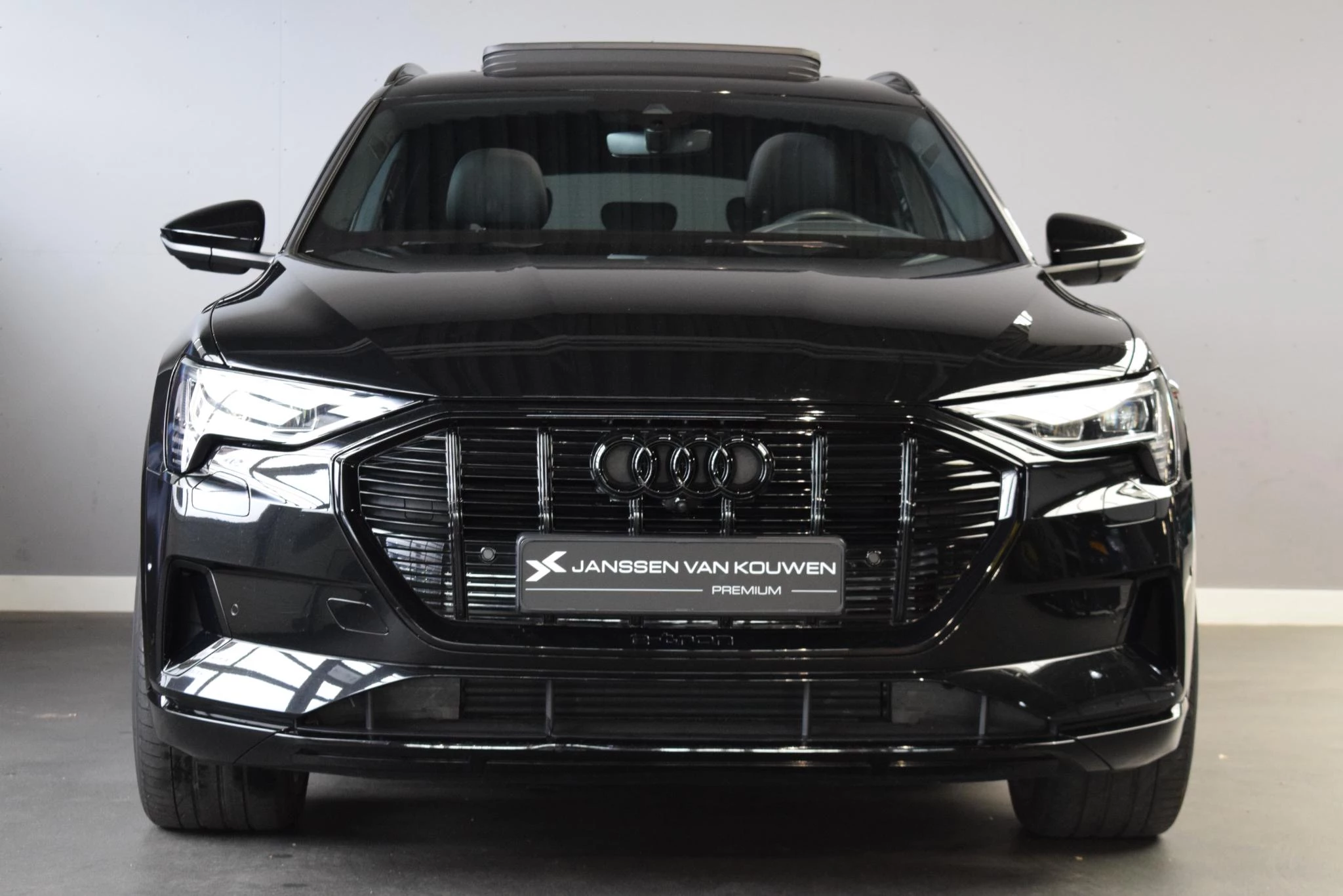 Hoofdafbeelding Audi e-tron