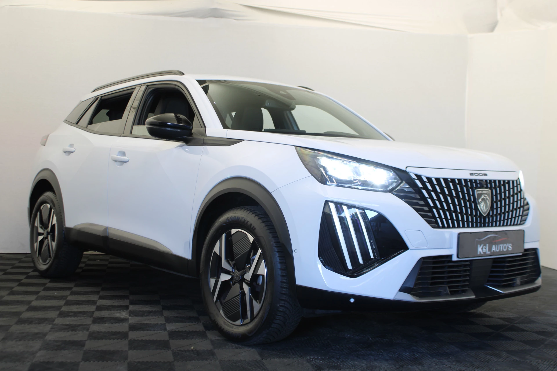 Hoofdafbeelding Peugeot 2008