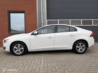 Volvo S60 1.5 T3 Geartr. Kinetic - Dealer o.h. - s/k dak