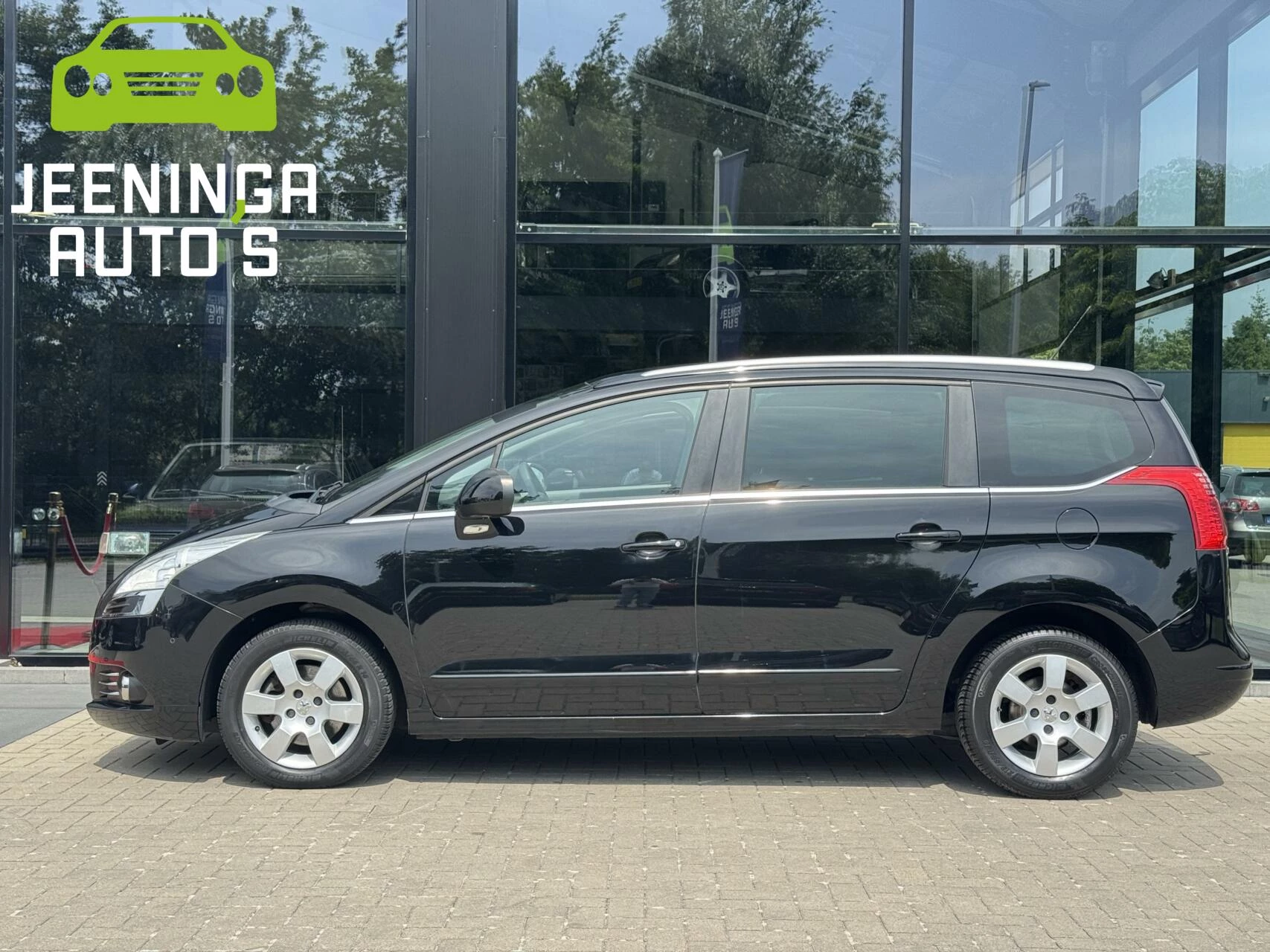 Hoofdafbeelding Peugeot 5008