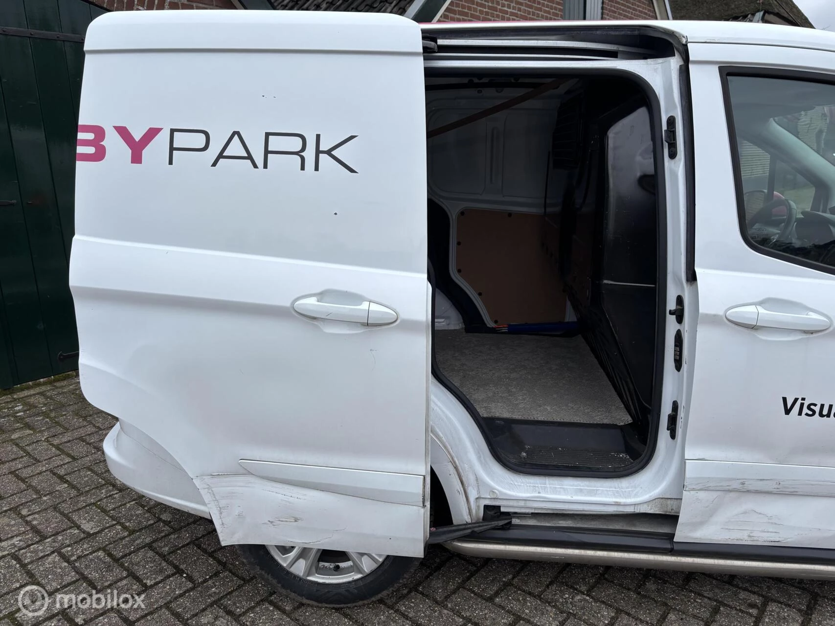 Hoofdafbeelding Ford Transit Courier