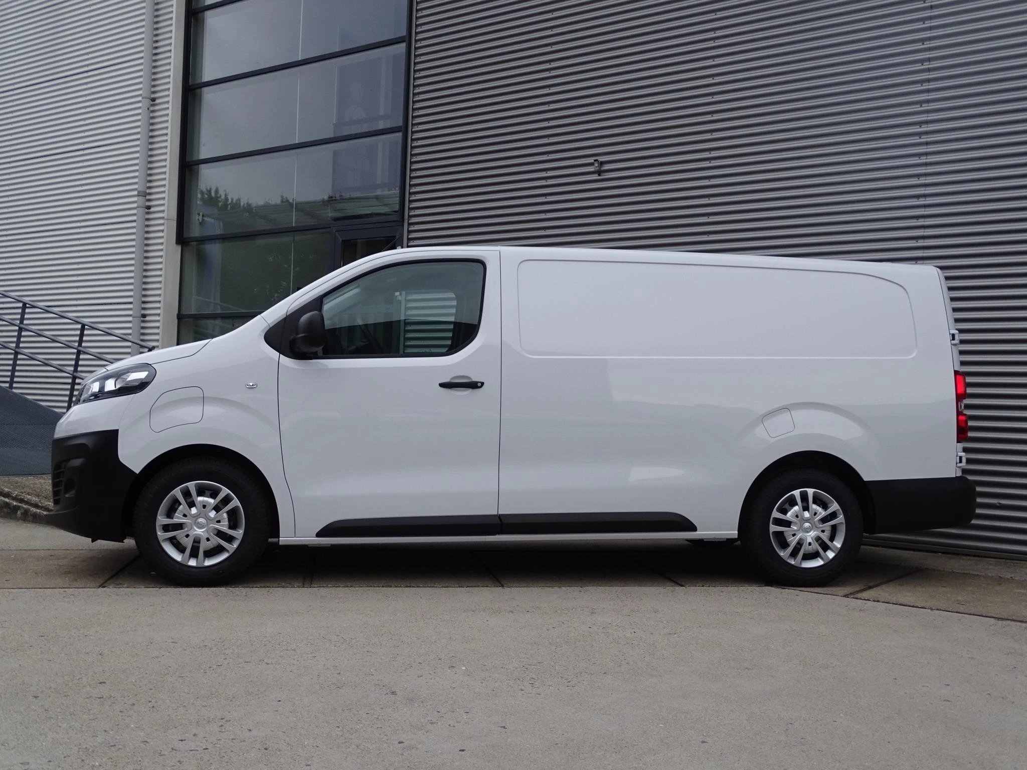 Hoofdafbeelding Opel Vivaro-e