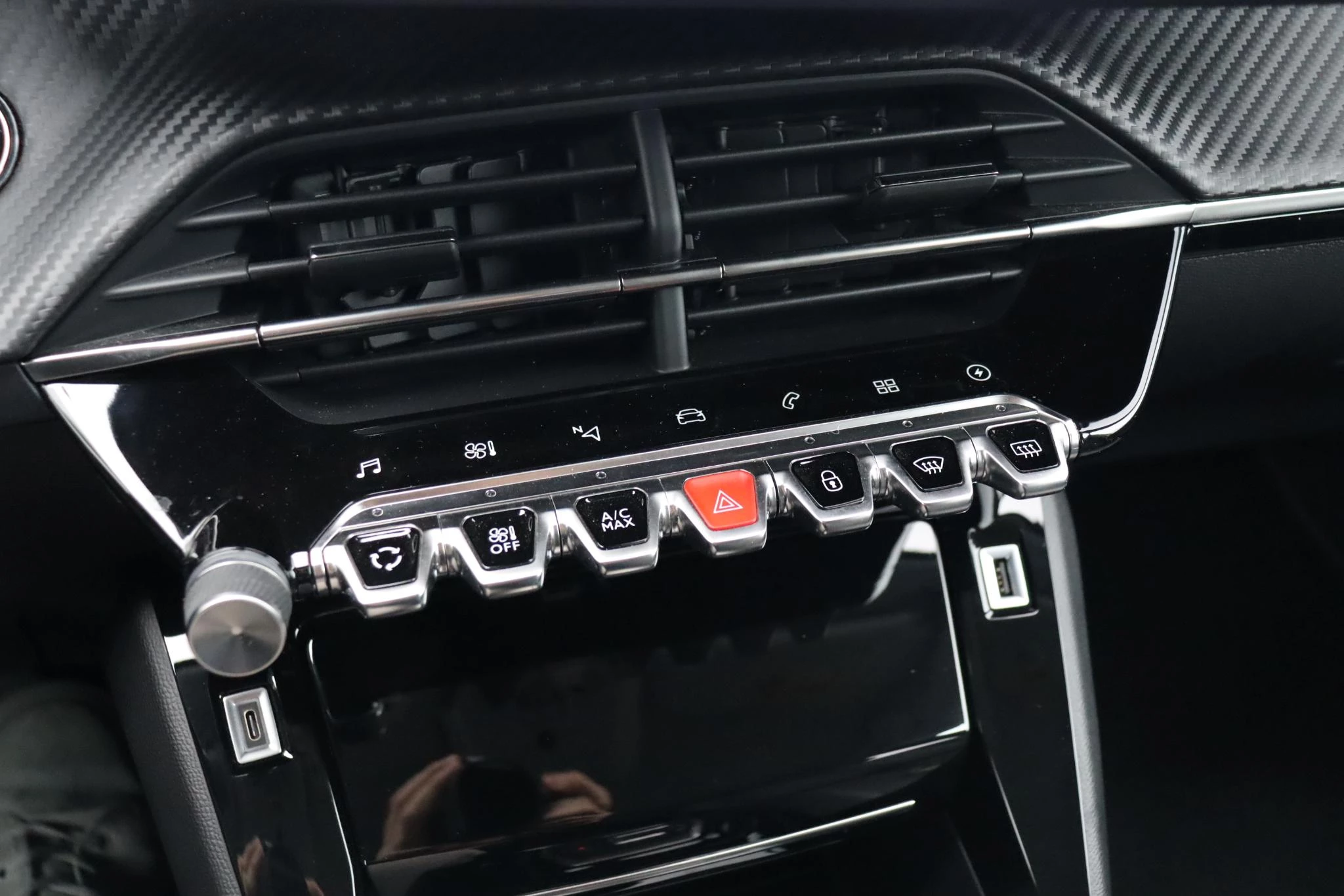 Hoofdafbeelding Peugeot e-208