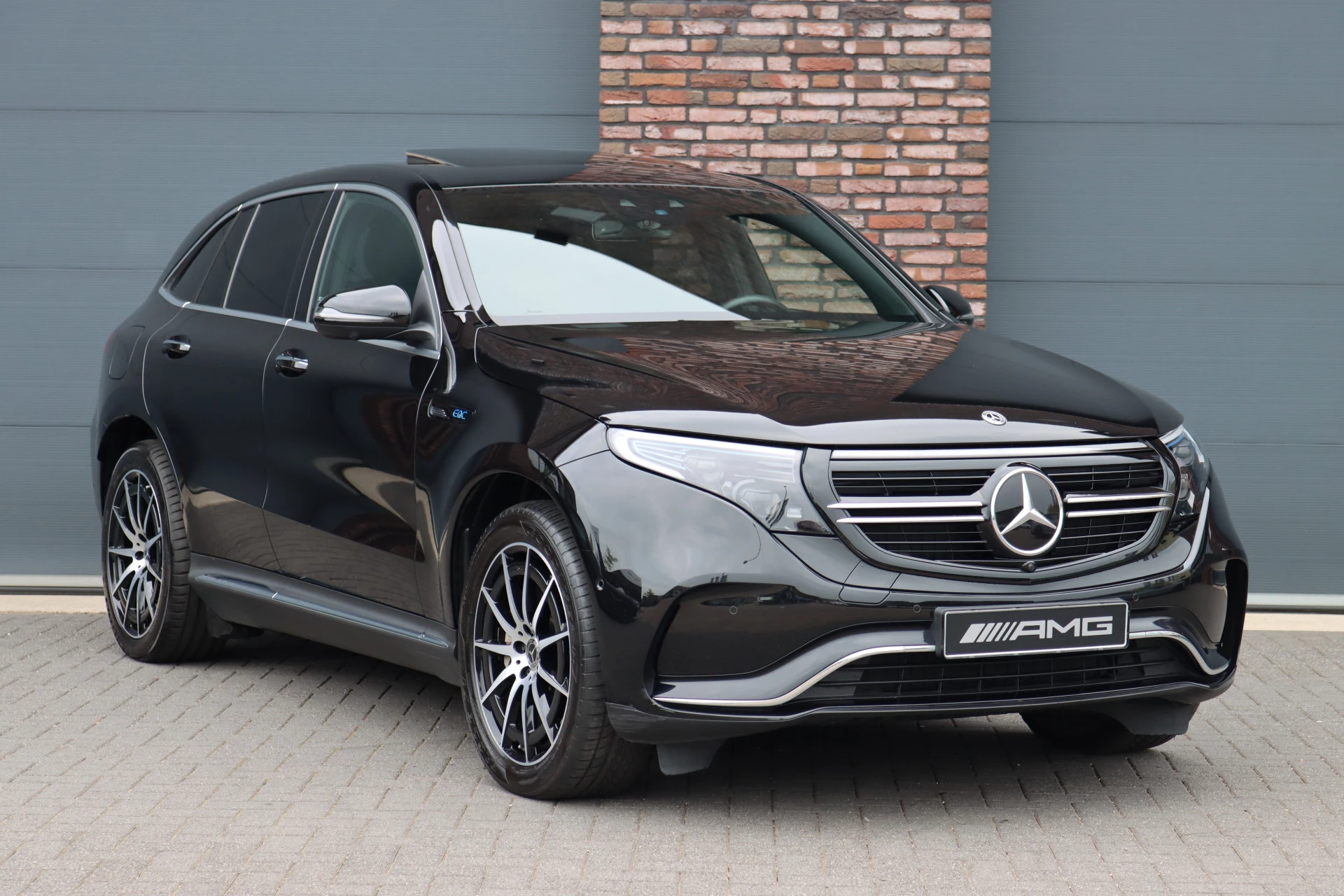 Hoofdafbeelding Mercedes-Benz EQC