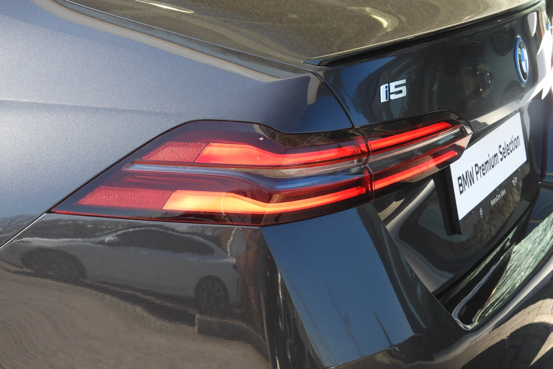 Hoofdafbeelding BMW i5