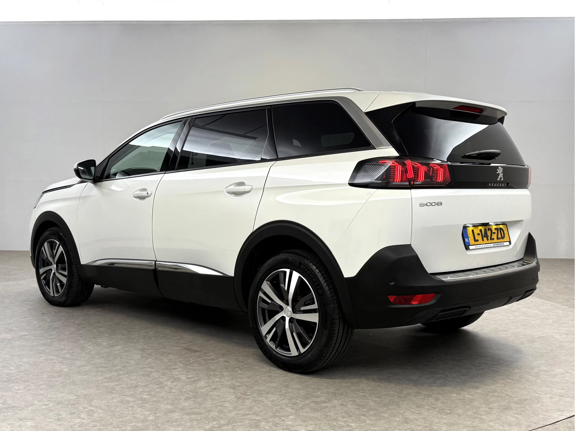 Hoofdafbeelding Peugeot 5008