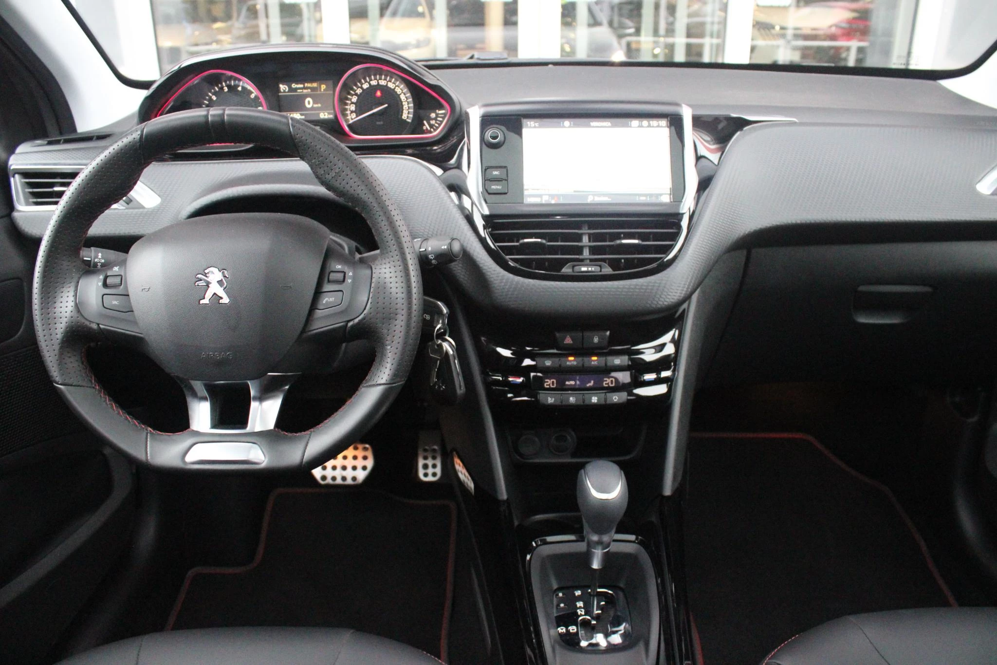 Hoofdafbeelding Peugeot 2008