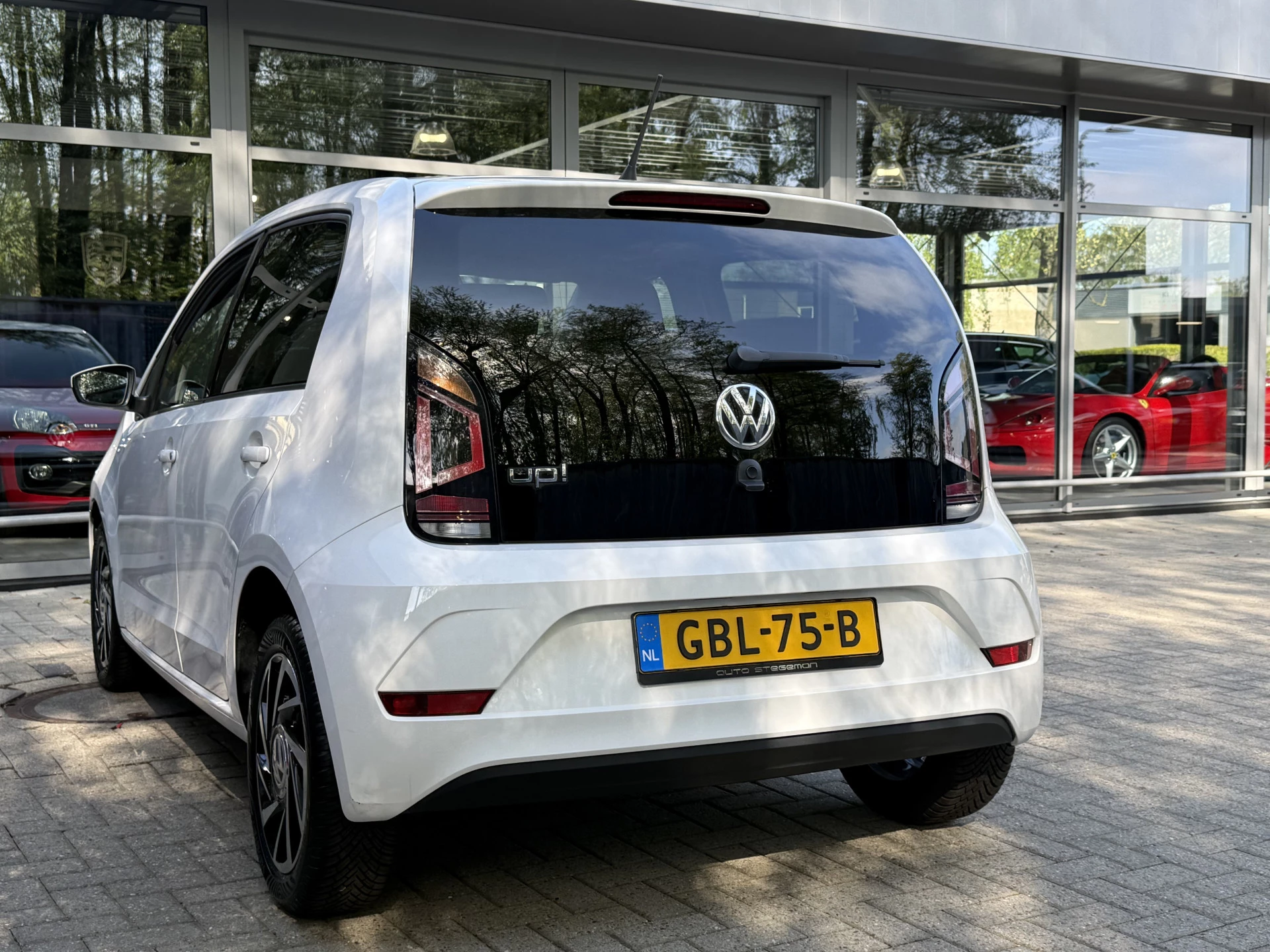 Hoofdafbeelding Volkswagen up!