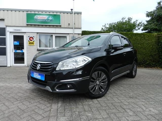 Suzuki SX4 S-Cross 1.6 High Executive AllGrip Navigatie - Stoelverwarming - Lederen bekleding- 4X4 - Trekhaak afneembaar - ParkHulp V+A - Park.Camera - Panoramadak - Xenon - Cruise Control