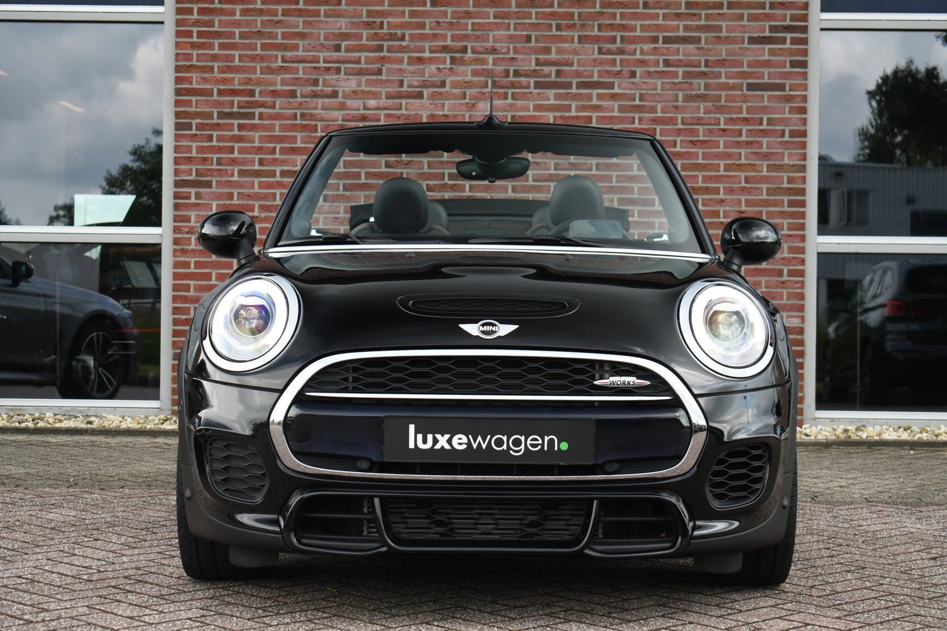 Hoofdafbeelding MINI Cabrio