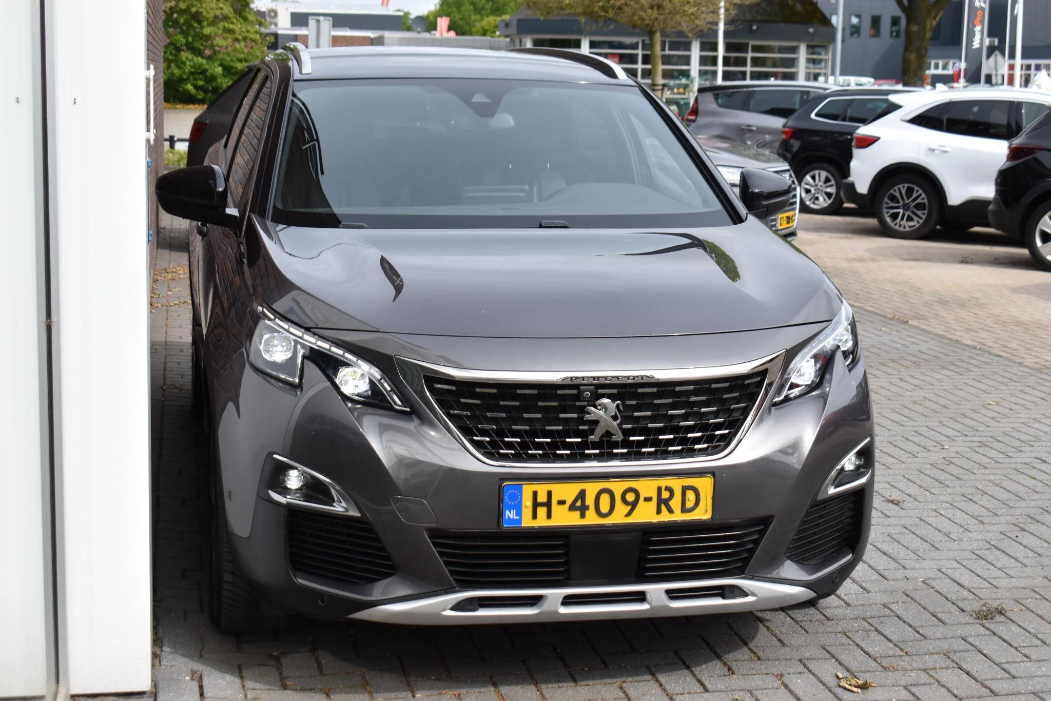 Hoofdafbeelding Peugeot 5008