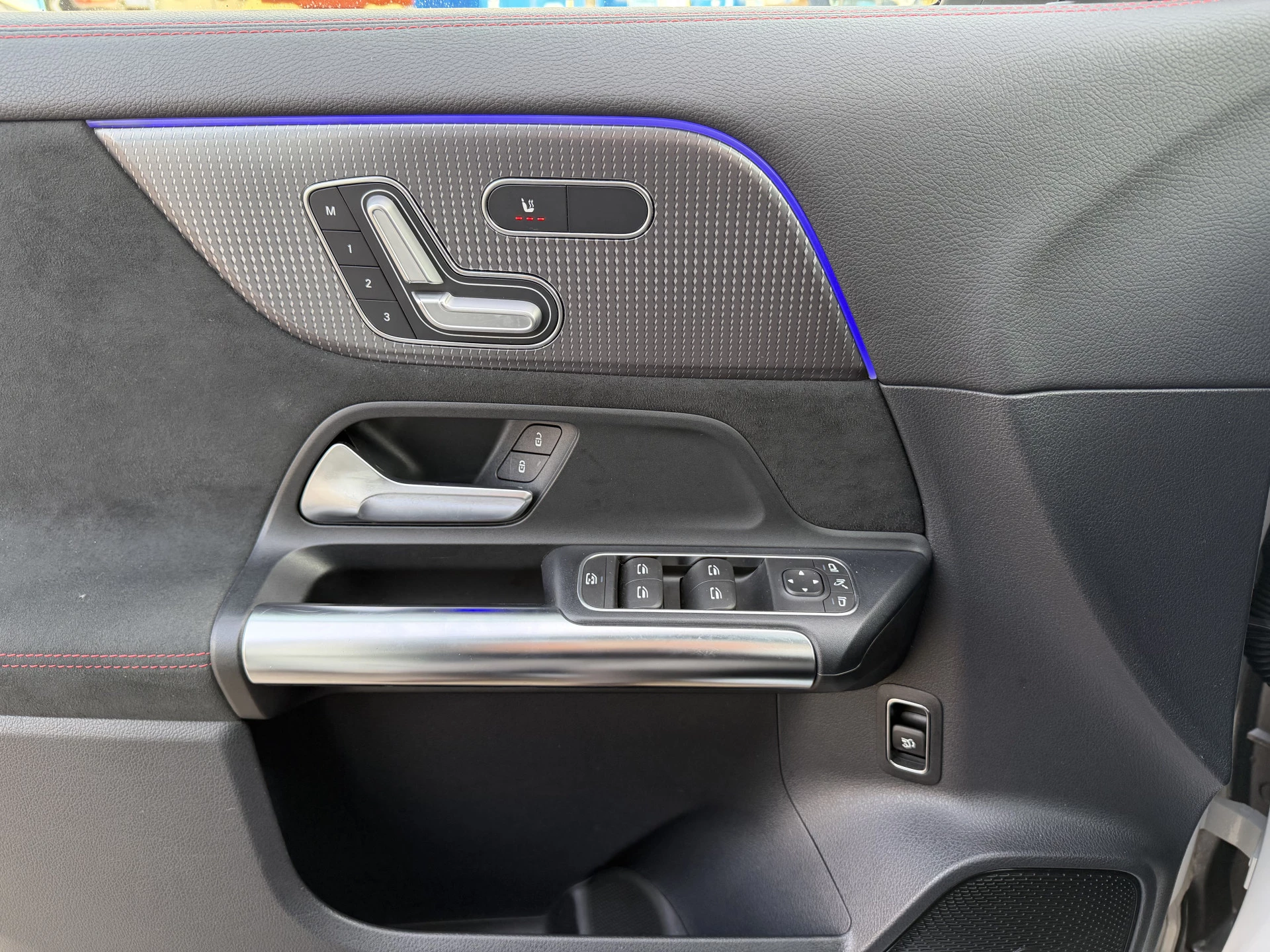 Hoofdafbeelding Mercedes-Benz EQA