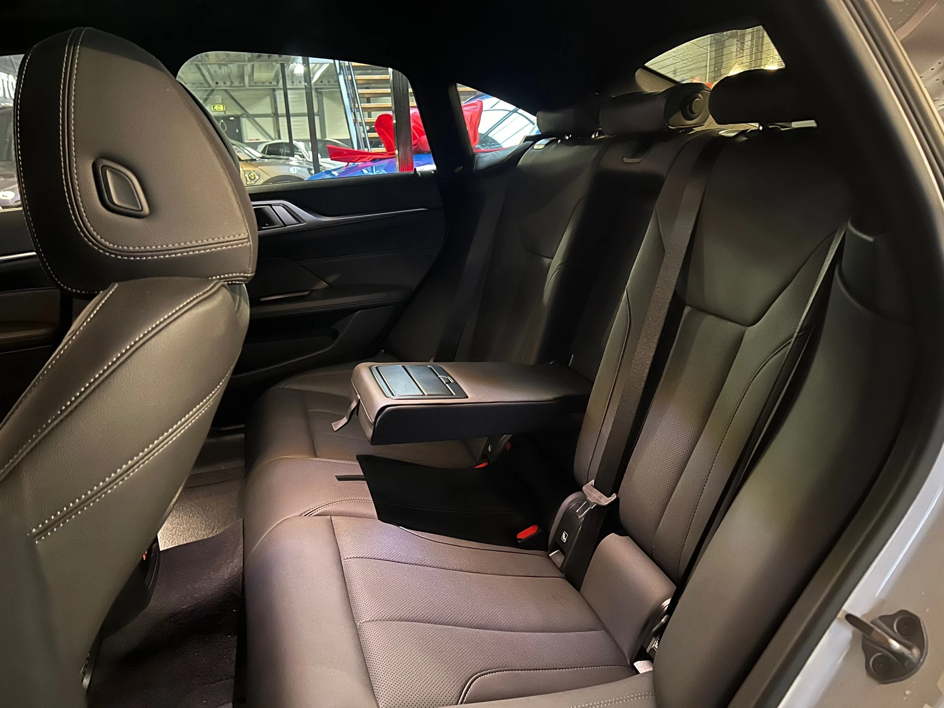 Hoofdafbeelding BMW i4