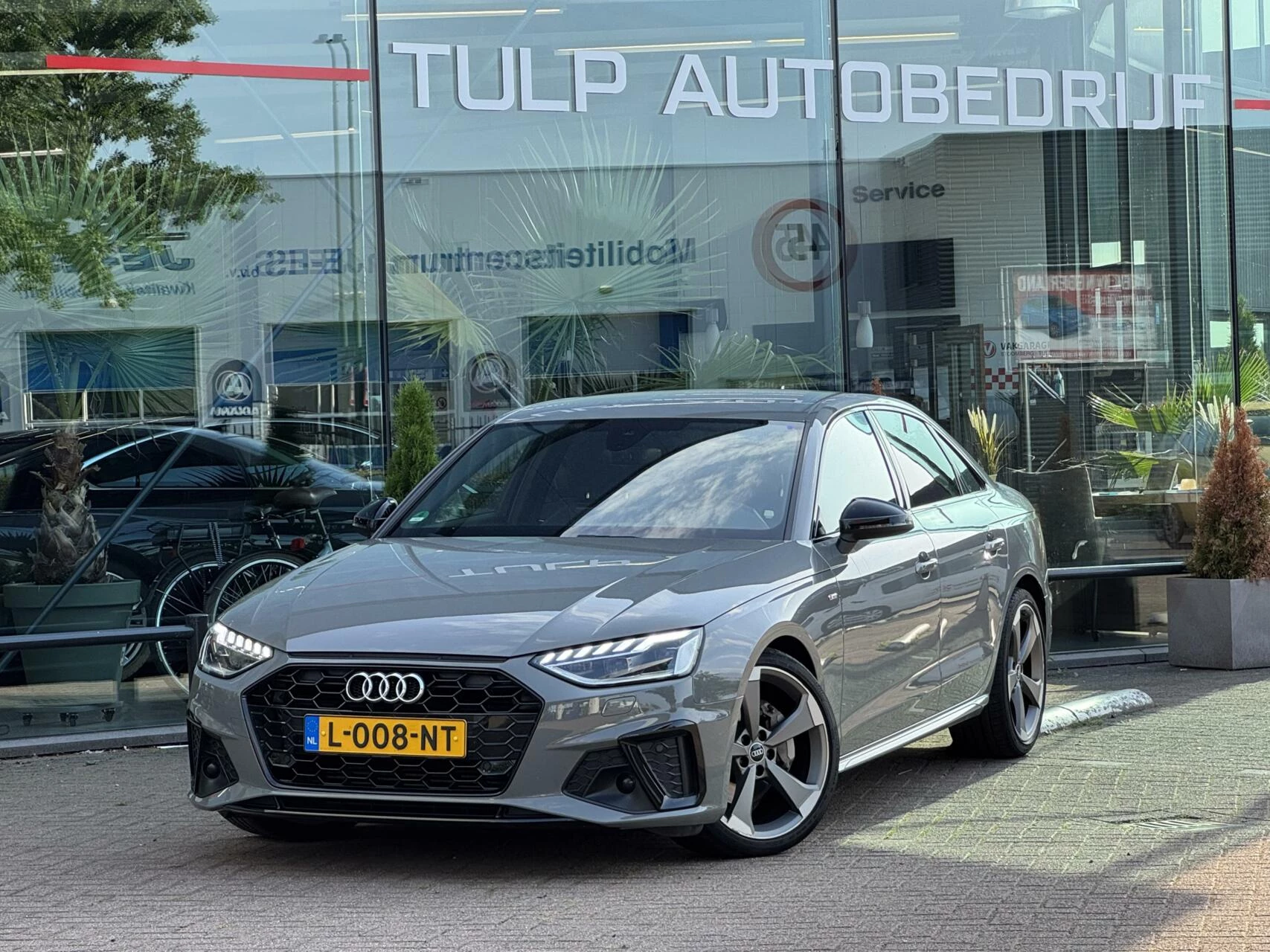 Hoofdafbeelding Audi A4