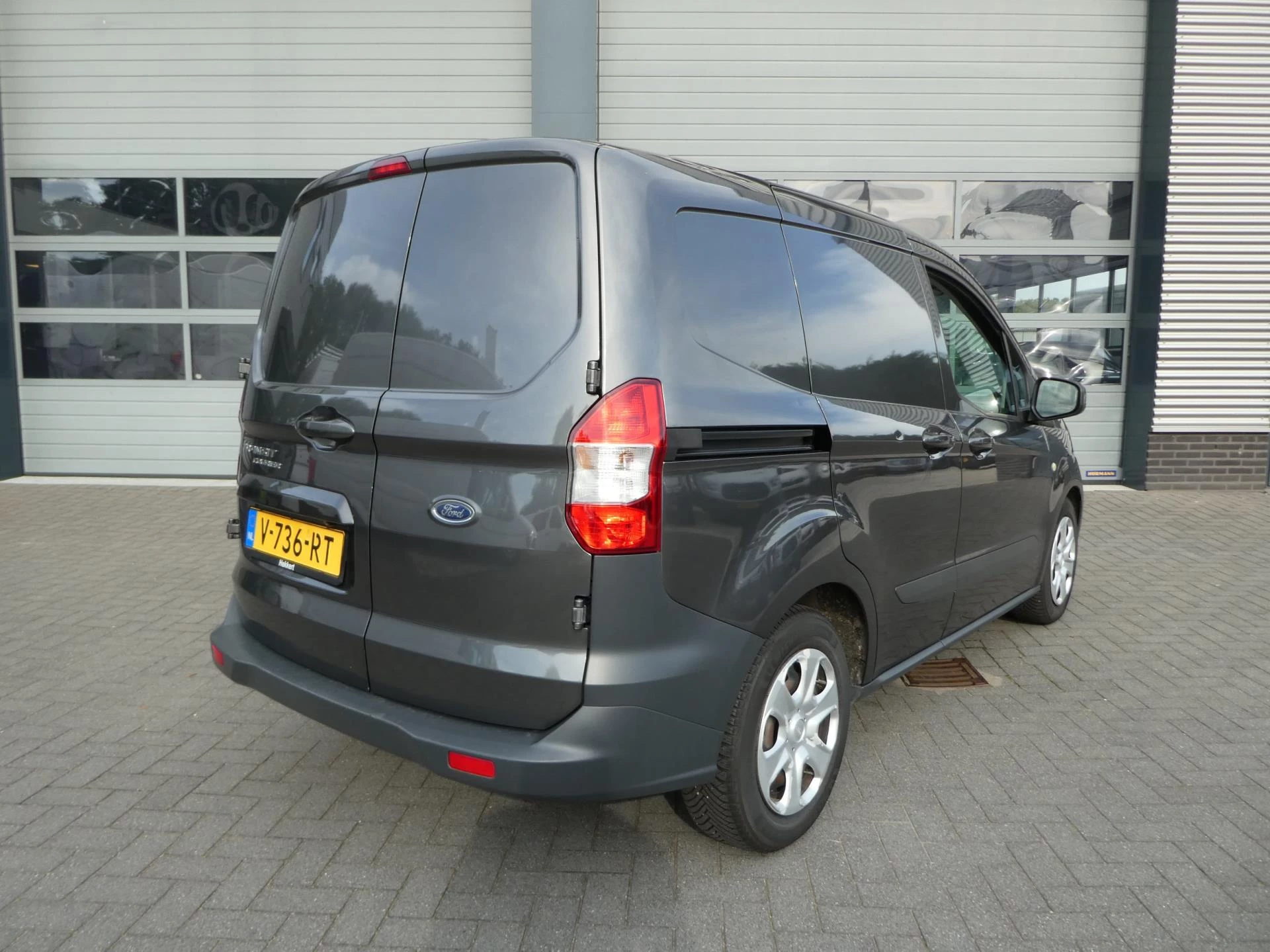 Hoofdafbeelding Ford Transit Courier