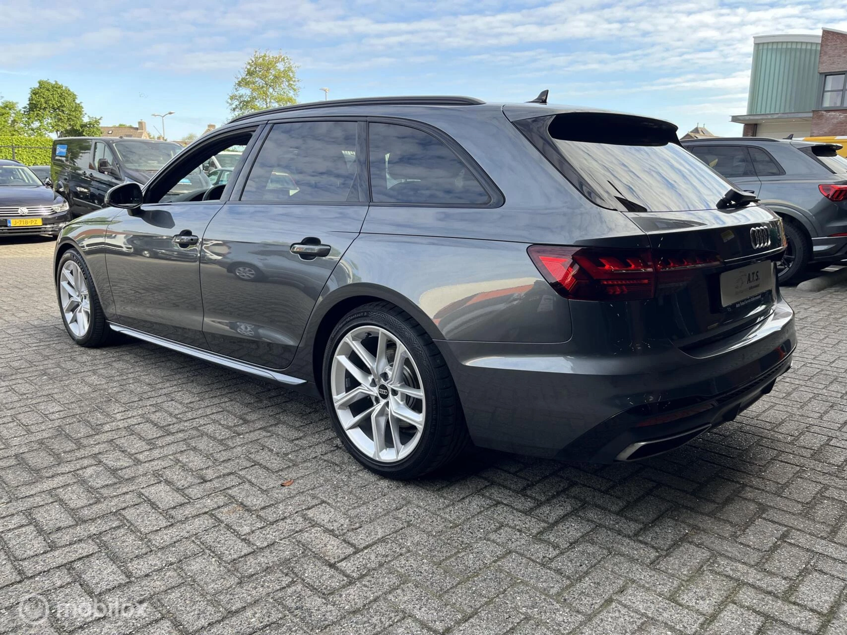 Hoofdafbeelding Audi A4