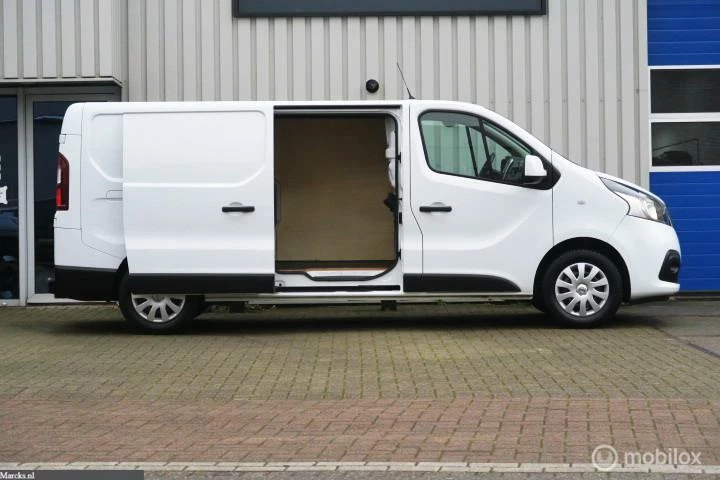 Hoofdafbeelding Nissan NV300