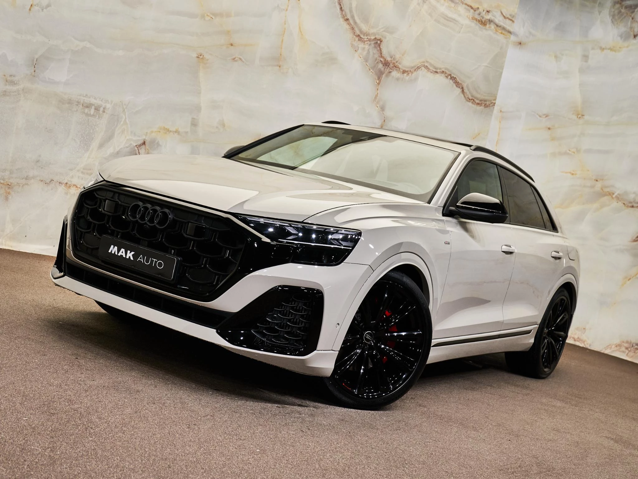 Hoofdafbeelding Audi Q8
