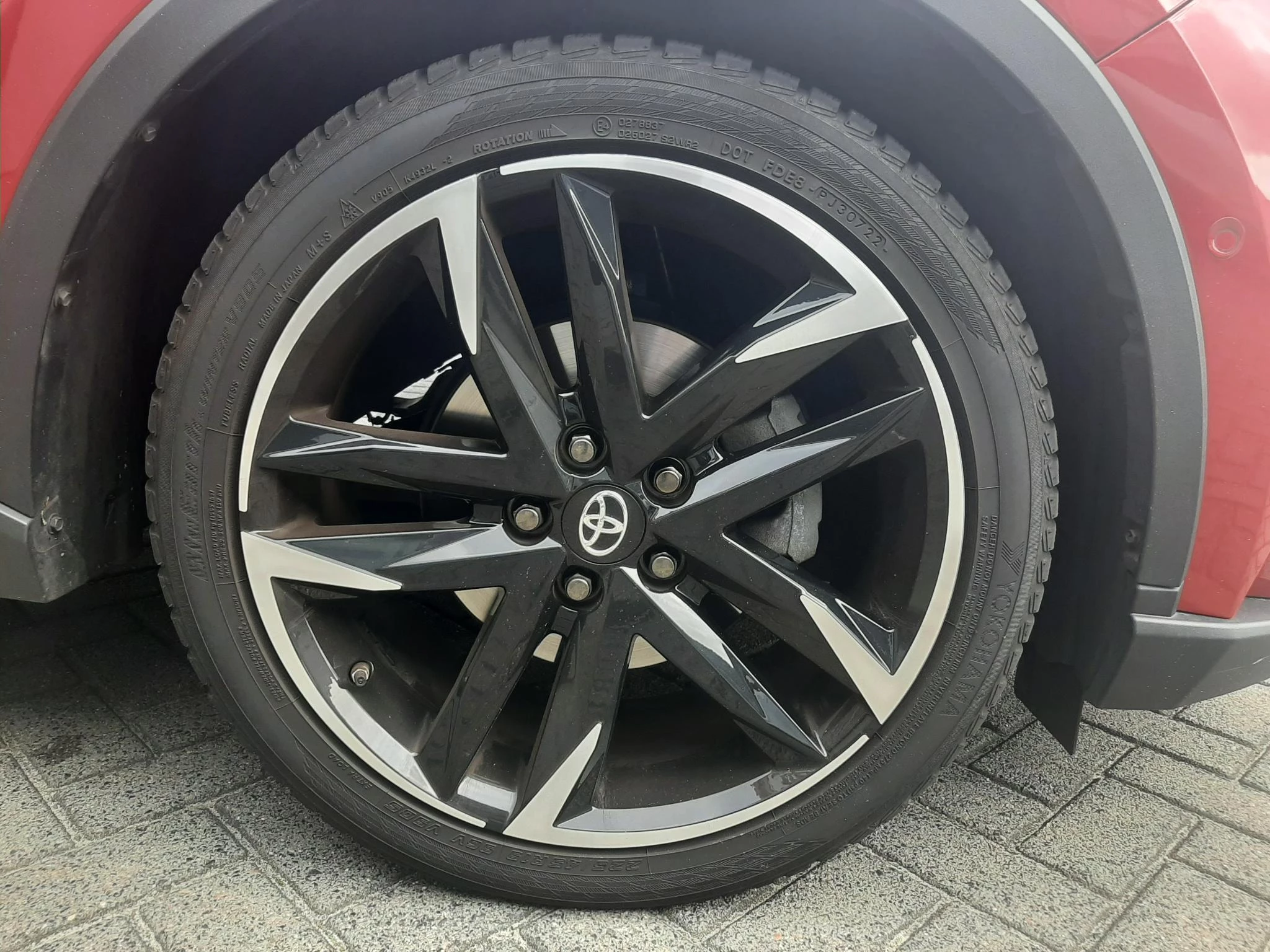 Hoofdafbeelding Toyota C-HR