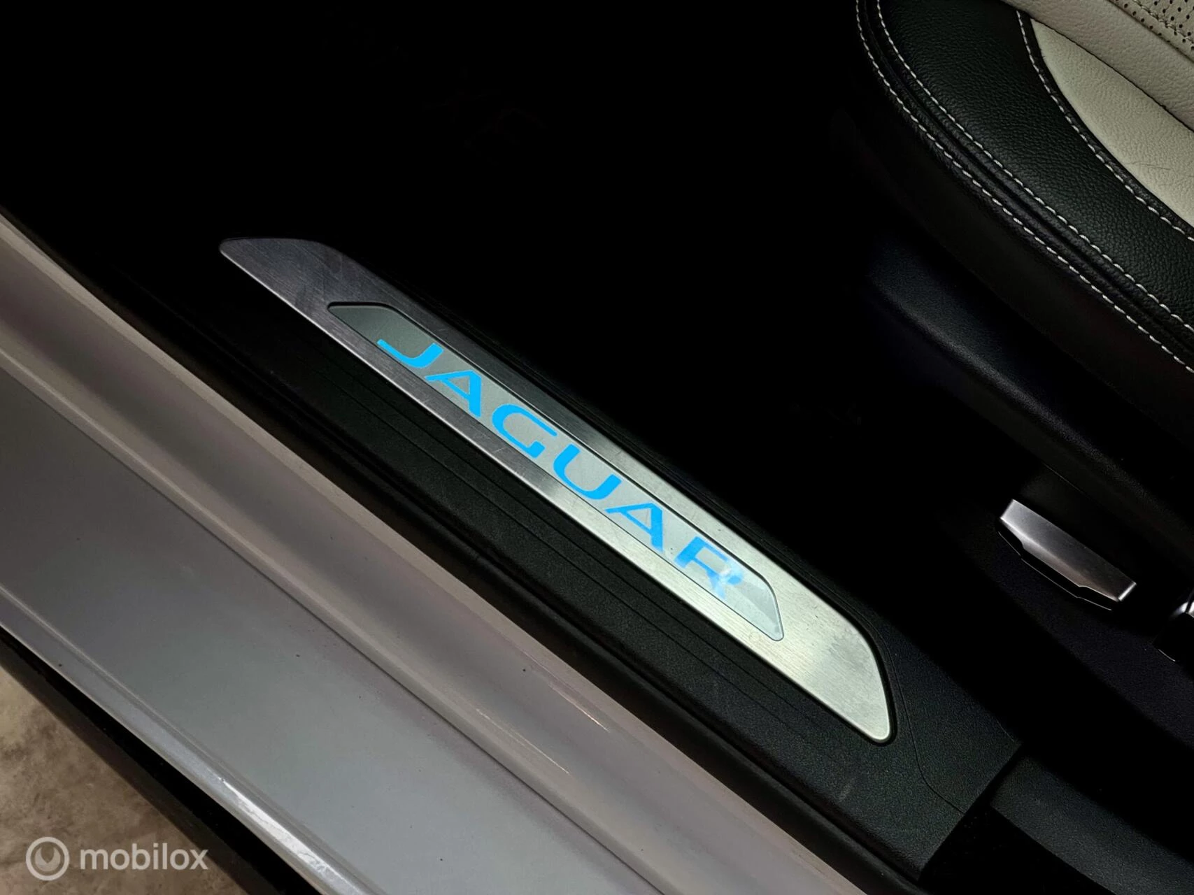 Hoofdafbeelding Jaguar XE