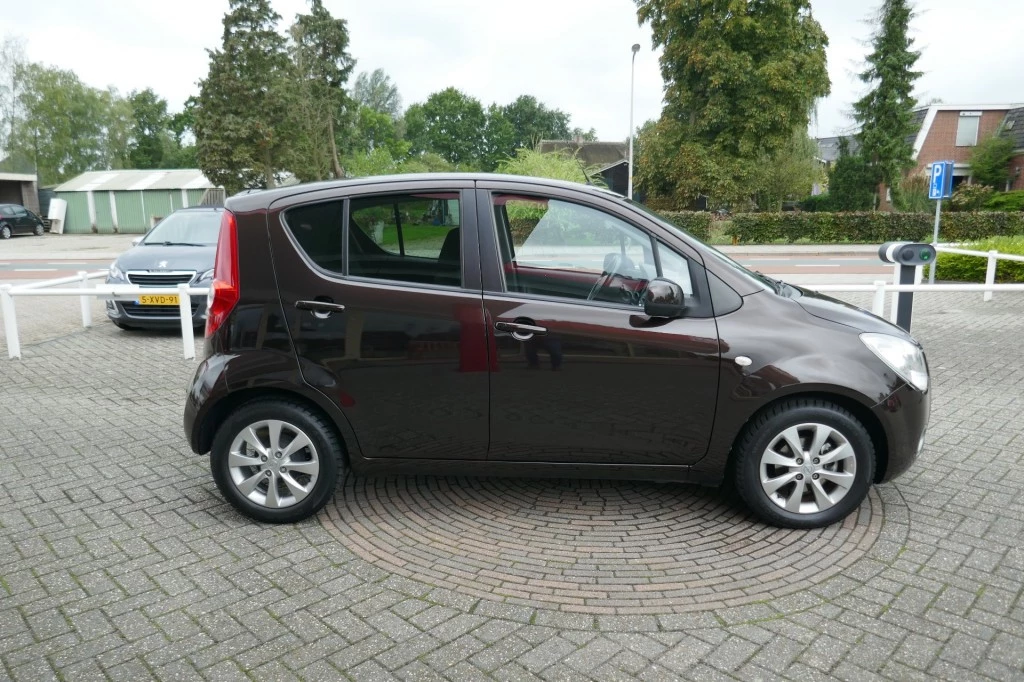 Hoofdafbeelding Opel Agila