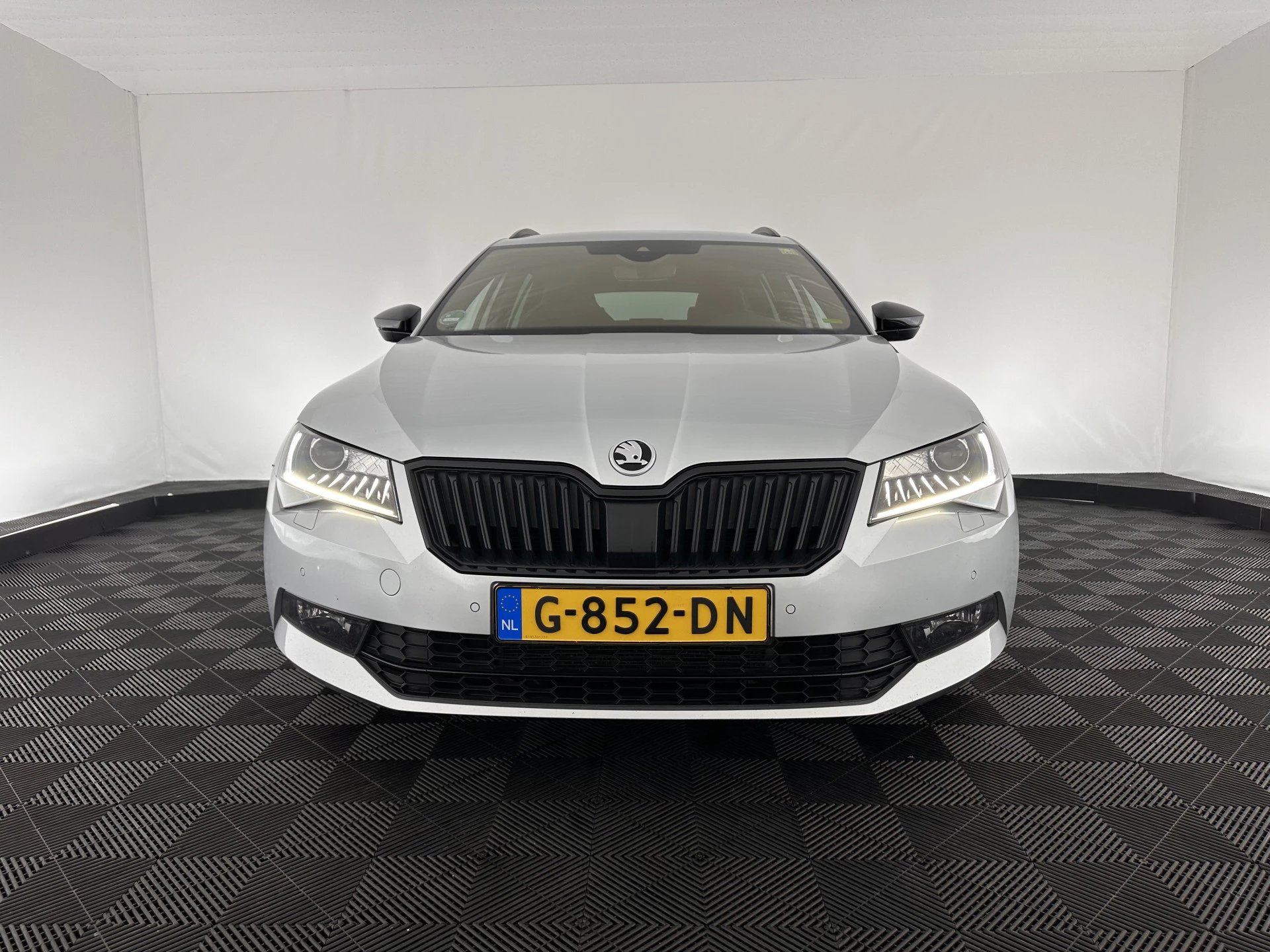 Hoofdafbeelding Škoda Superb