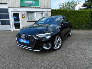 Audi A3 Sportback 35 TFSI Business edition - 150PK - Panorama - Digitale Cockpit - Apple Carplay - Panoramadak - Lederen bekleding - Stoelverwarming - Automaat - 100% onderhouden - DAB - Navigatie - LED koplampen - Dynamische knipperlichten