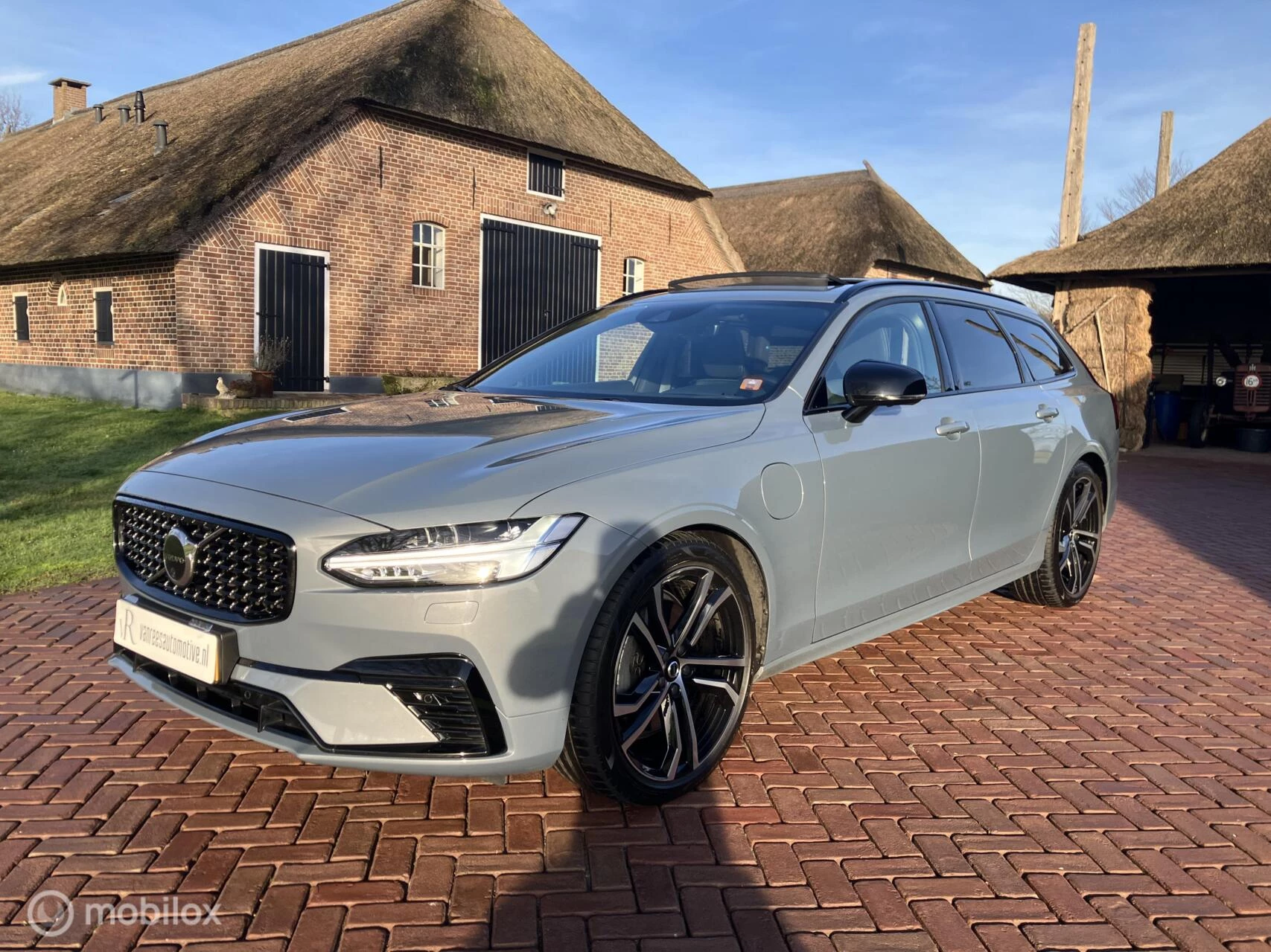 Hoofdafbeelding Volvo V90