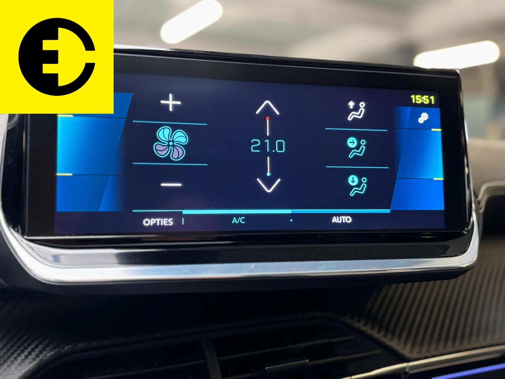 Hoofdafbeelding Peugeot e-208