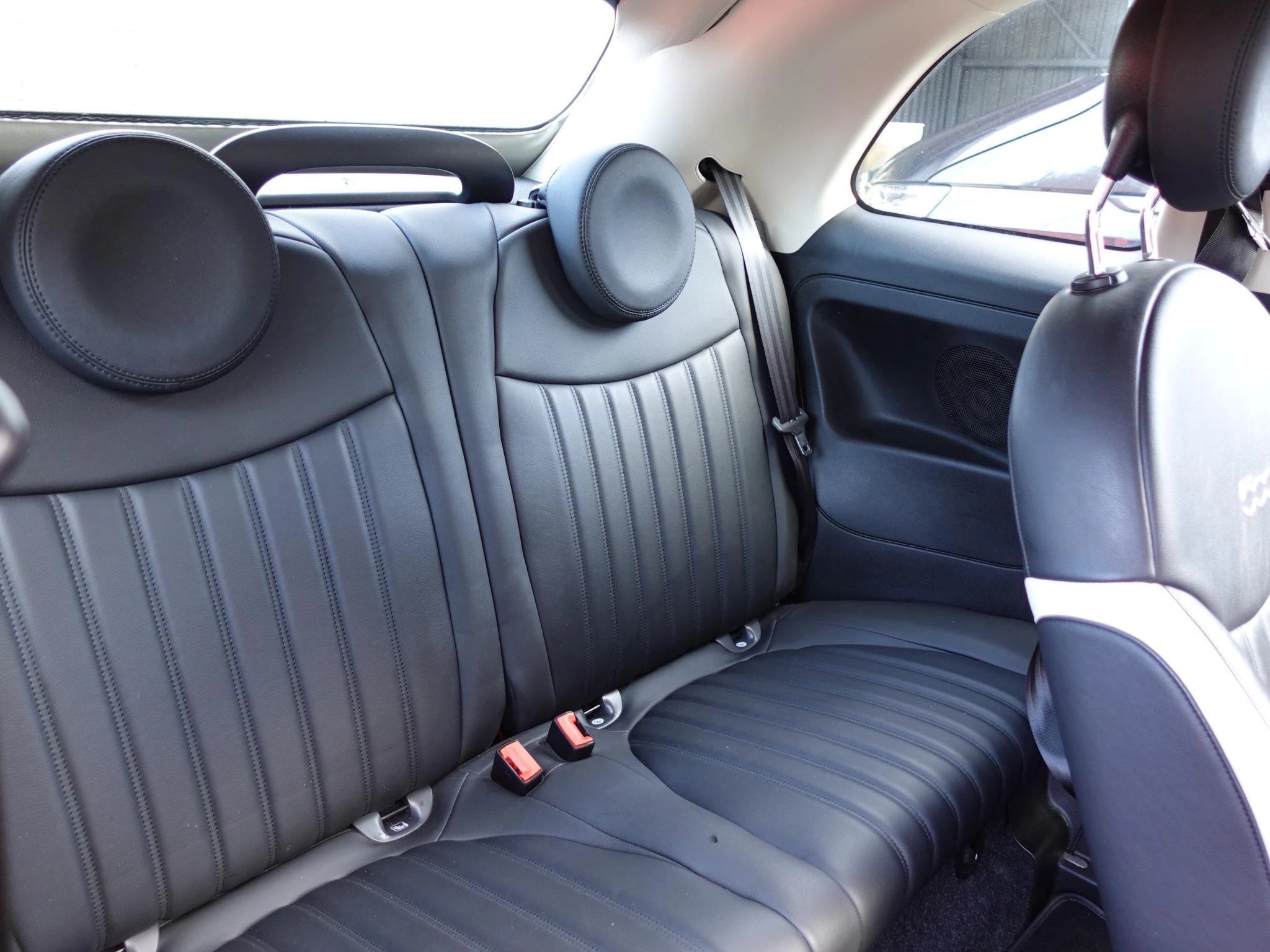 Hoofdafbeelding Fiat 500C