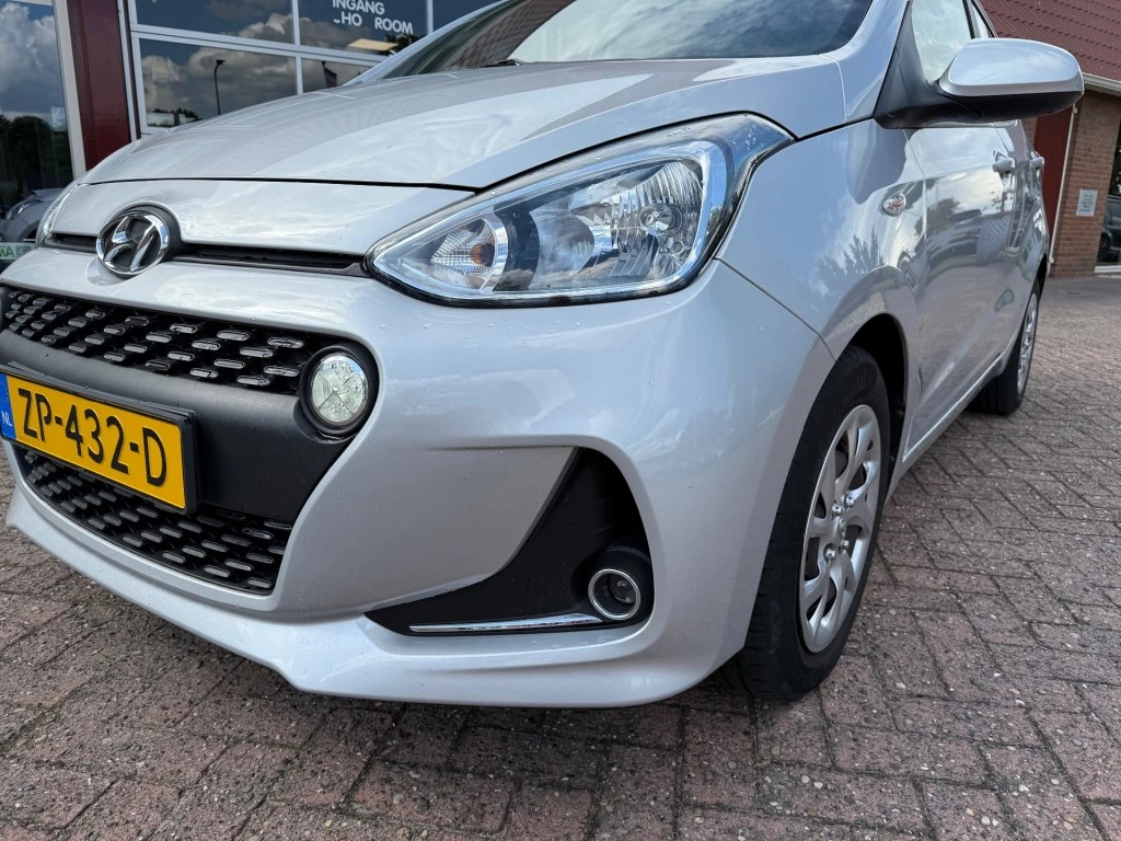Hoofdafbeelding Hyundai i10