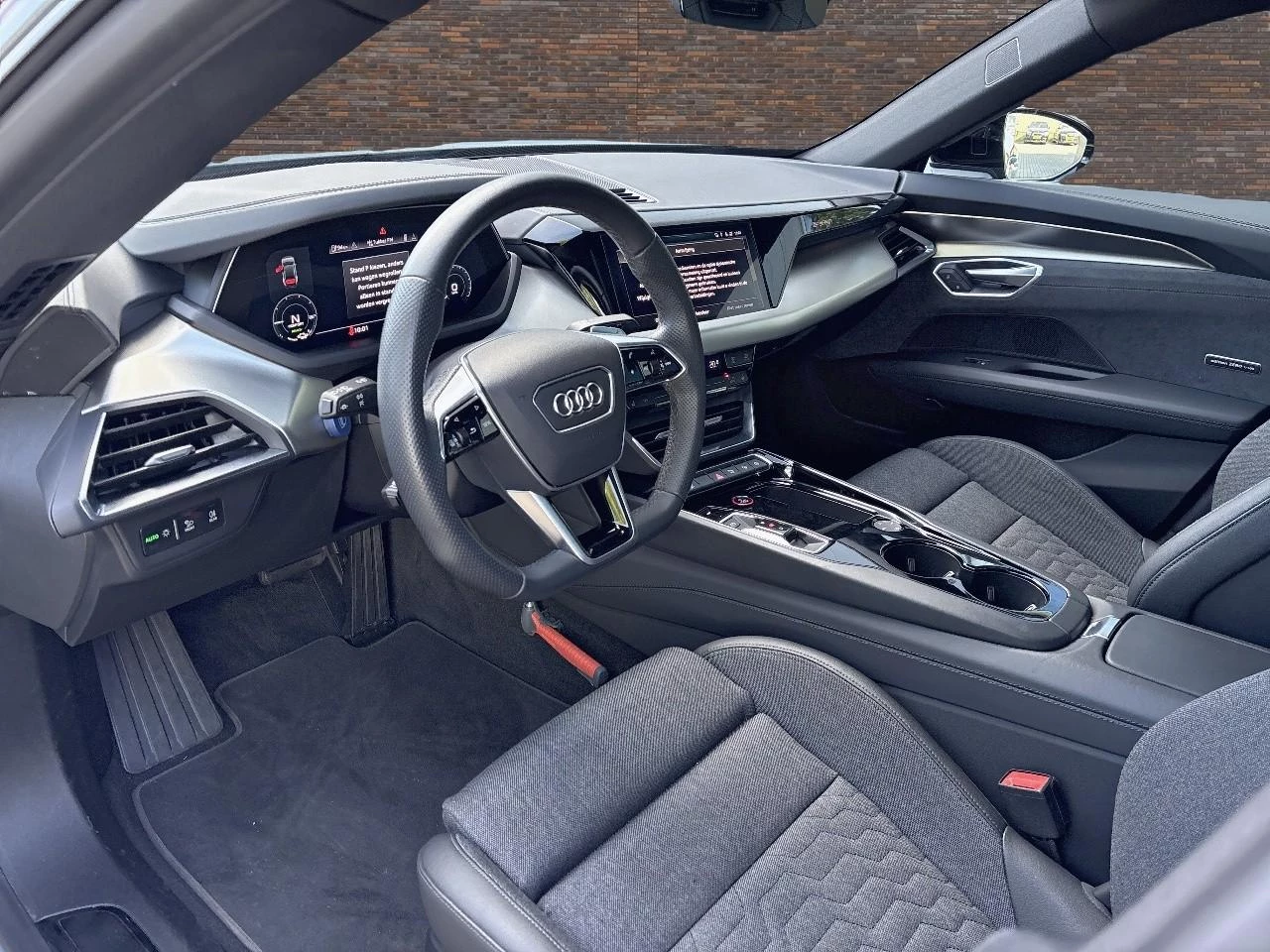 Hoofdafbeelding Audi e-tron GT