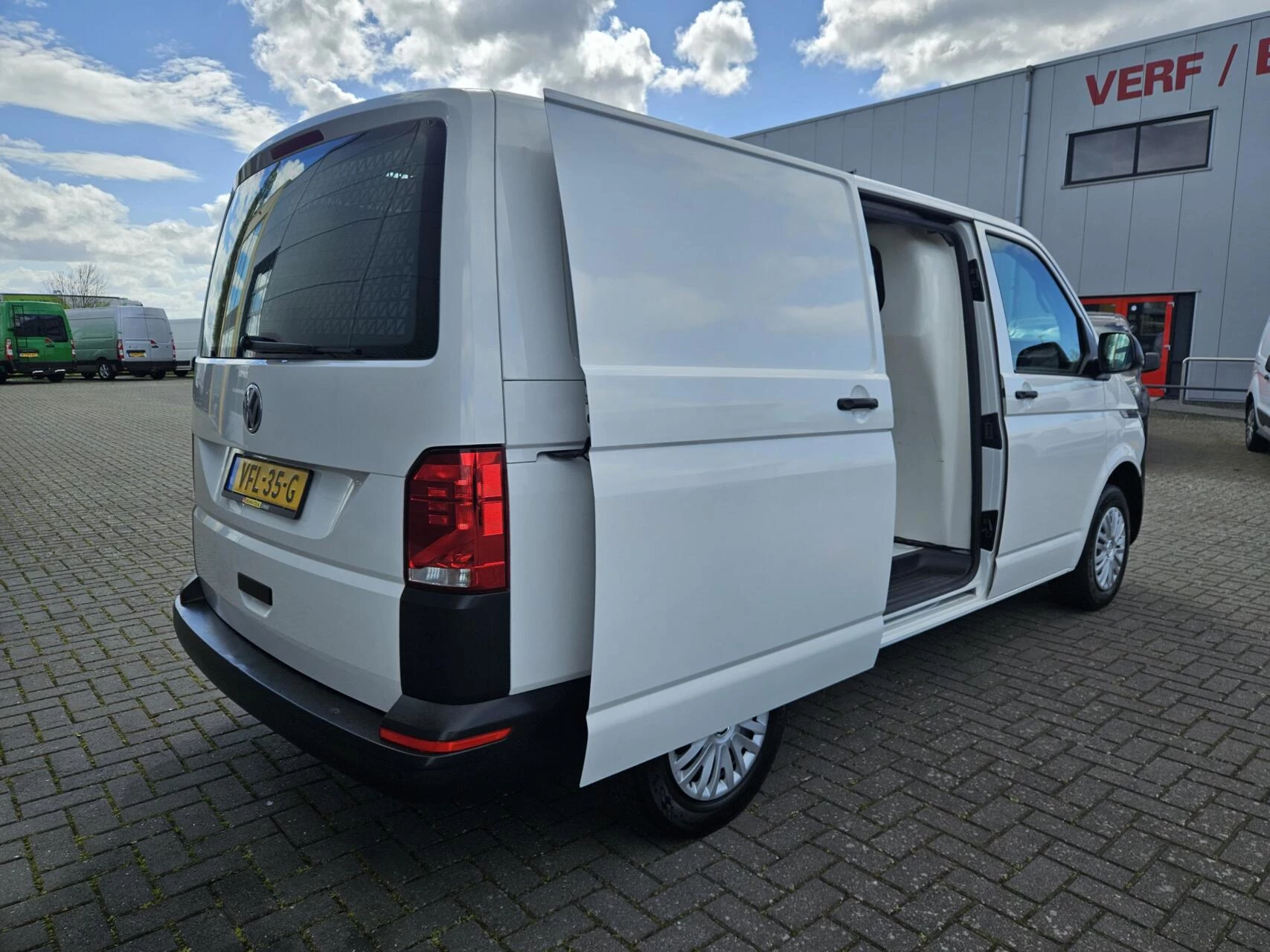 Hoofdafbeelding Volkswagen Transporter
