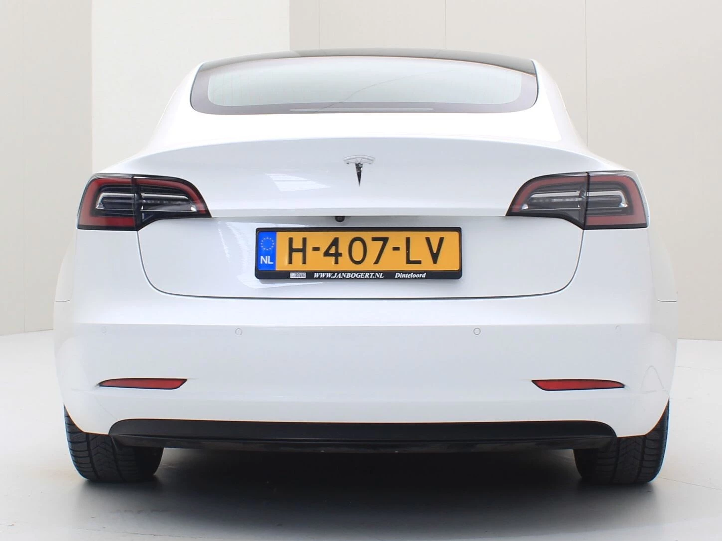 Hoofdafbeelding Tesla Model 3
