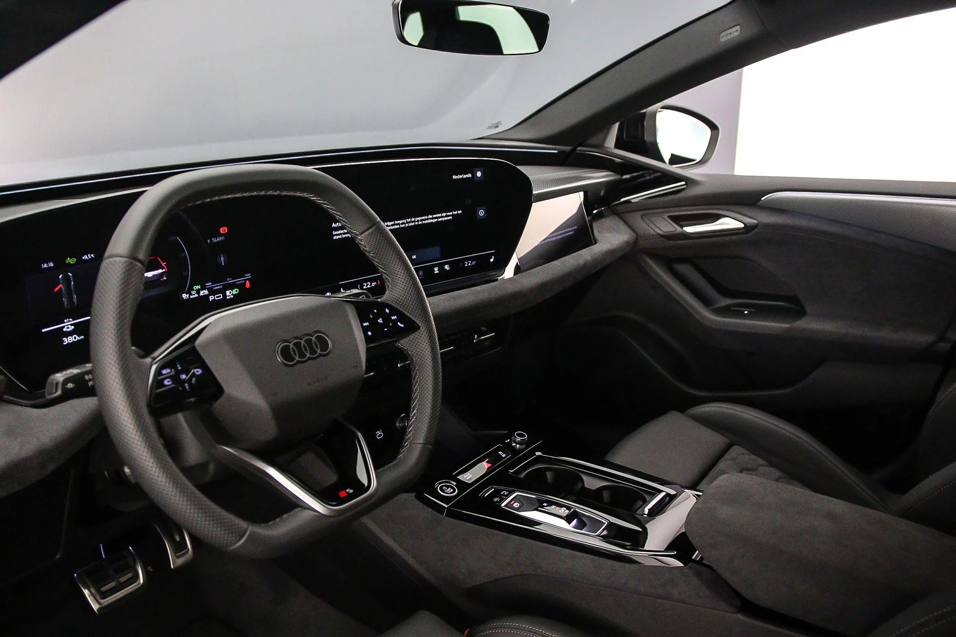 Hoofdafbeelding Audi A6 Avant e-tron