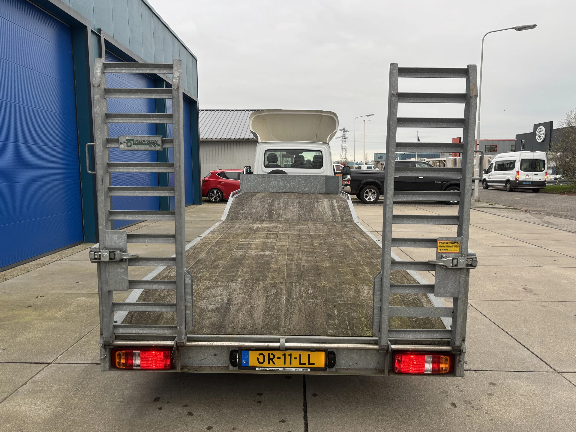 Hoofdafbeelding Iveco 40C18 3.0 180 PK Automaat Be Trekker + Veldhuizen P45-1 2019 Semi Dieplader