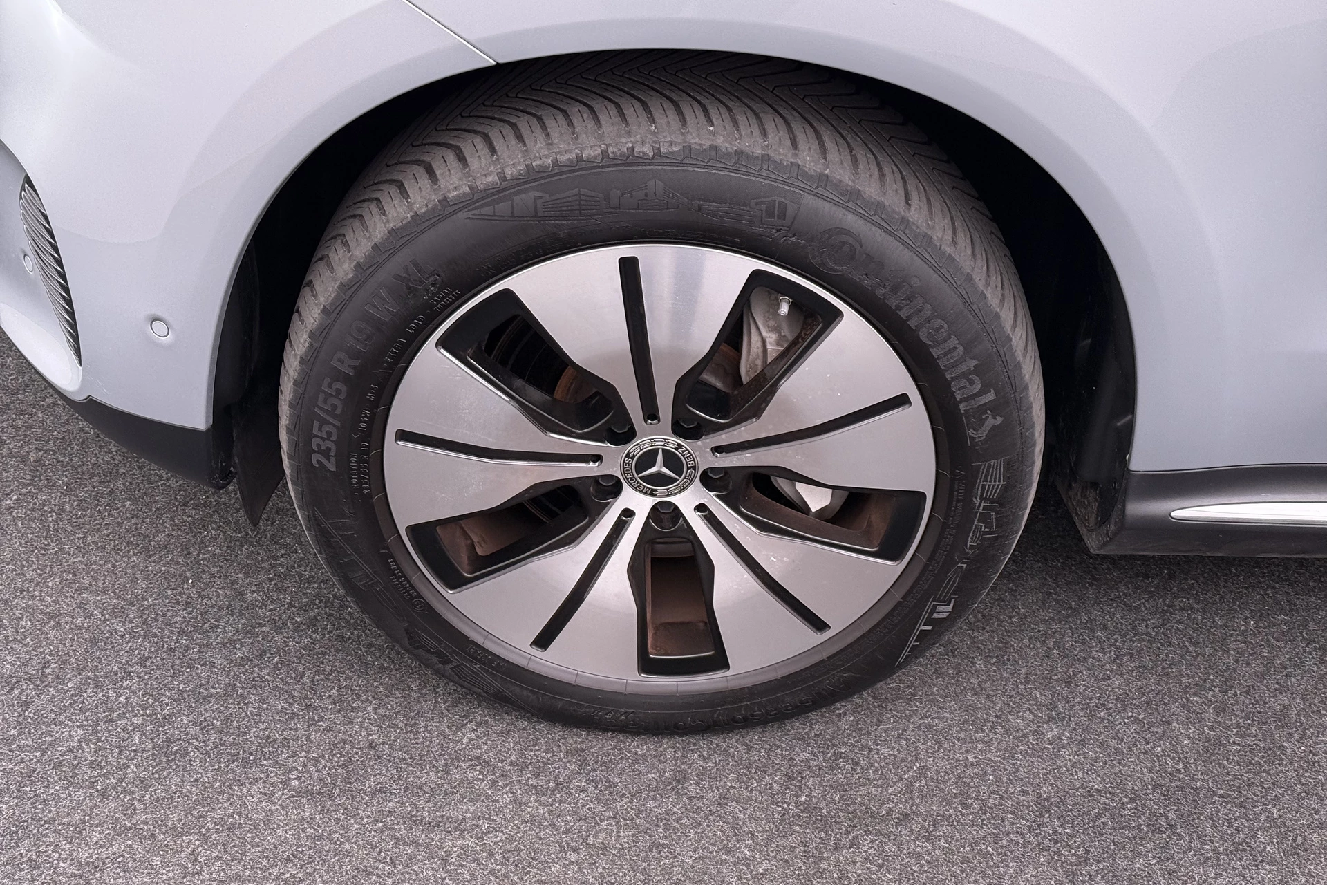 Hoofdafbeelding Mercedes-Benz EQC