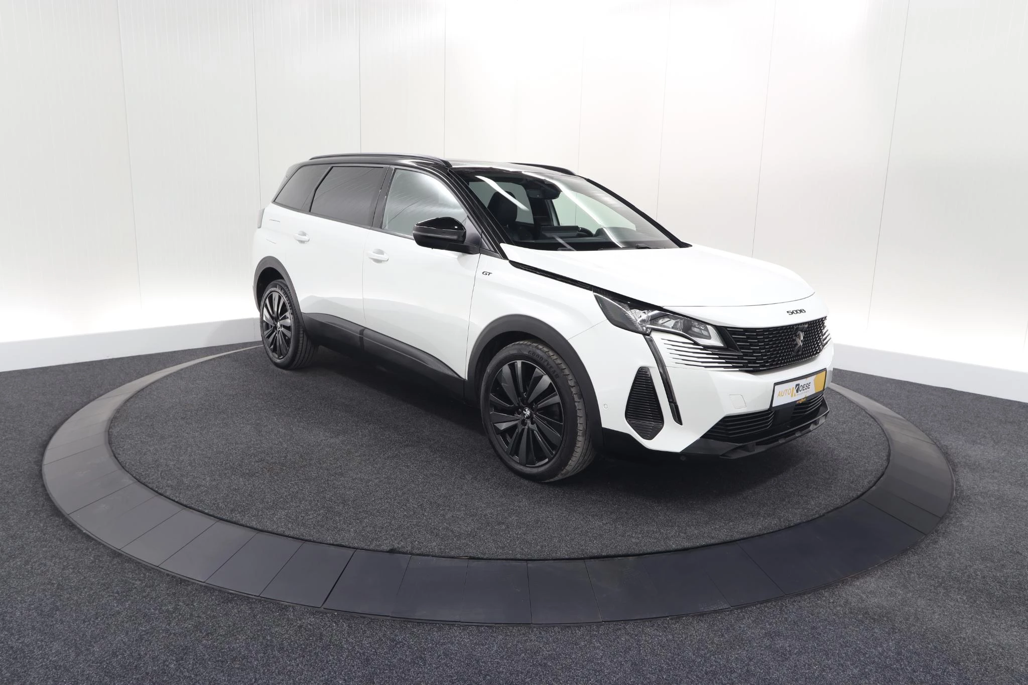 Hoofdafbeelding Peugeot 5008