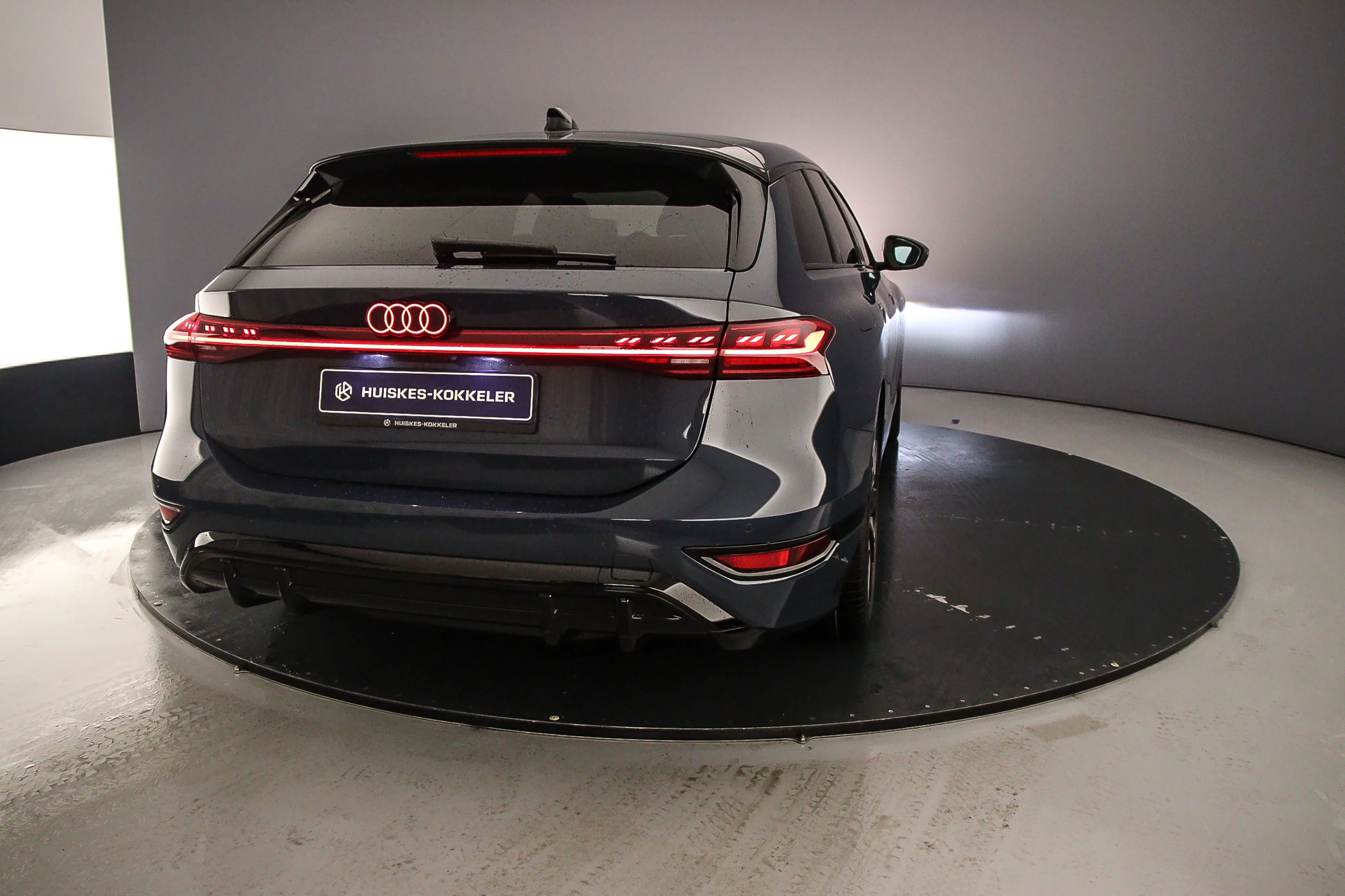 Hoofdafbeelding Audi A6 Avant e-tron