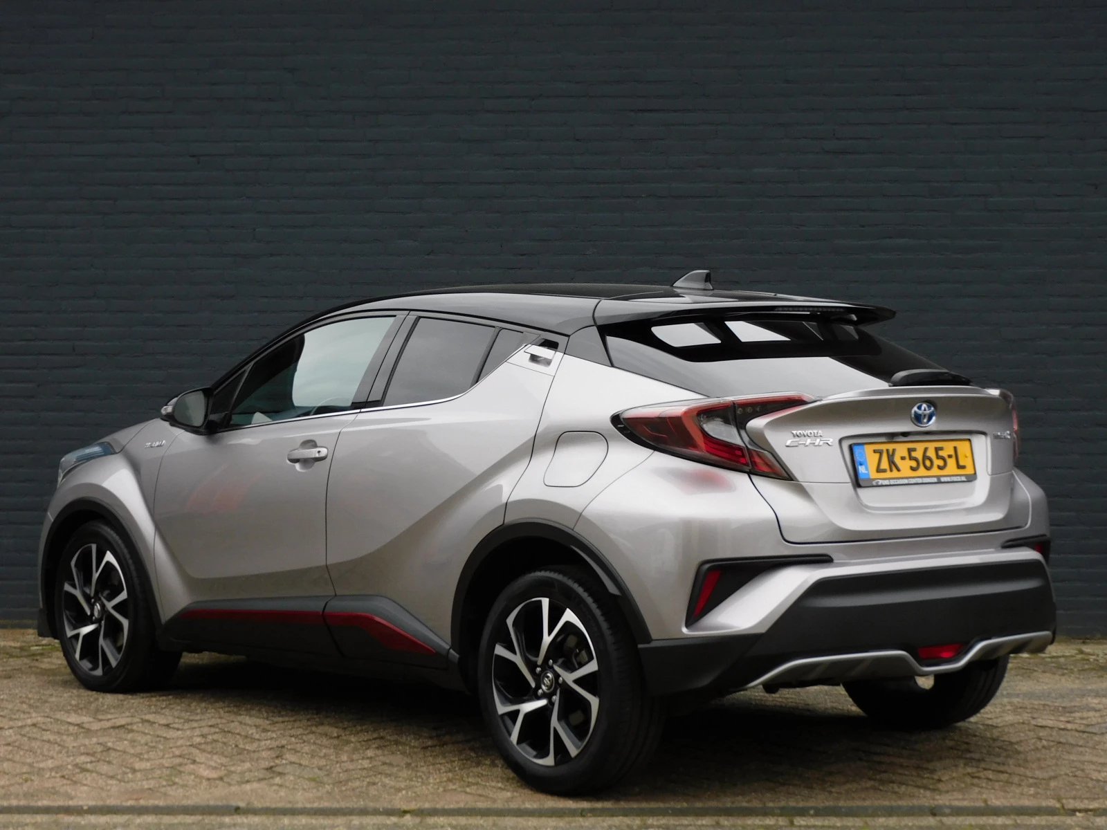 Hoofdafbeelding Toyota C-HR