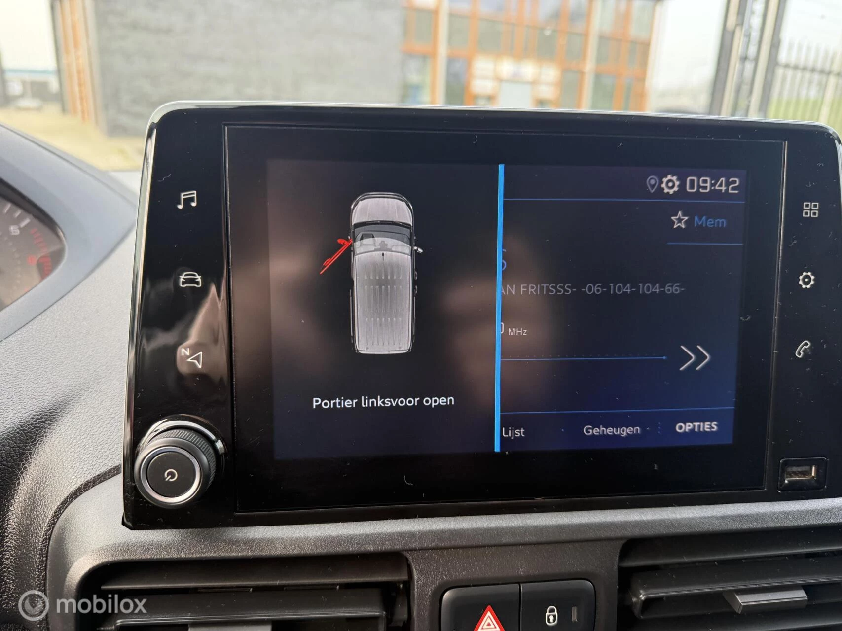 Hoofdafbeelding Peugeot Partner