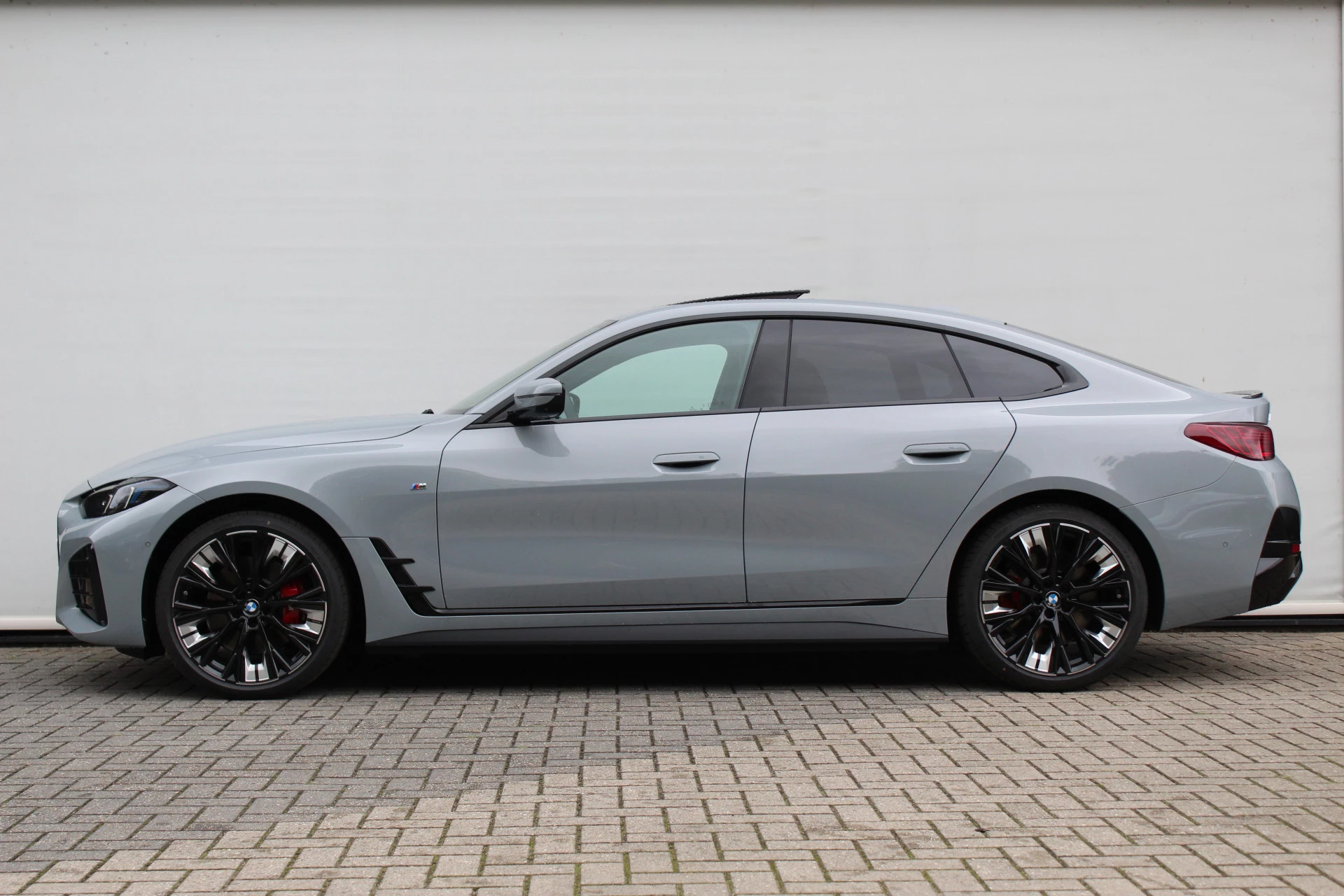 Hoofdafbeelding BMW i4